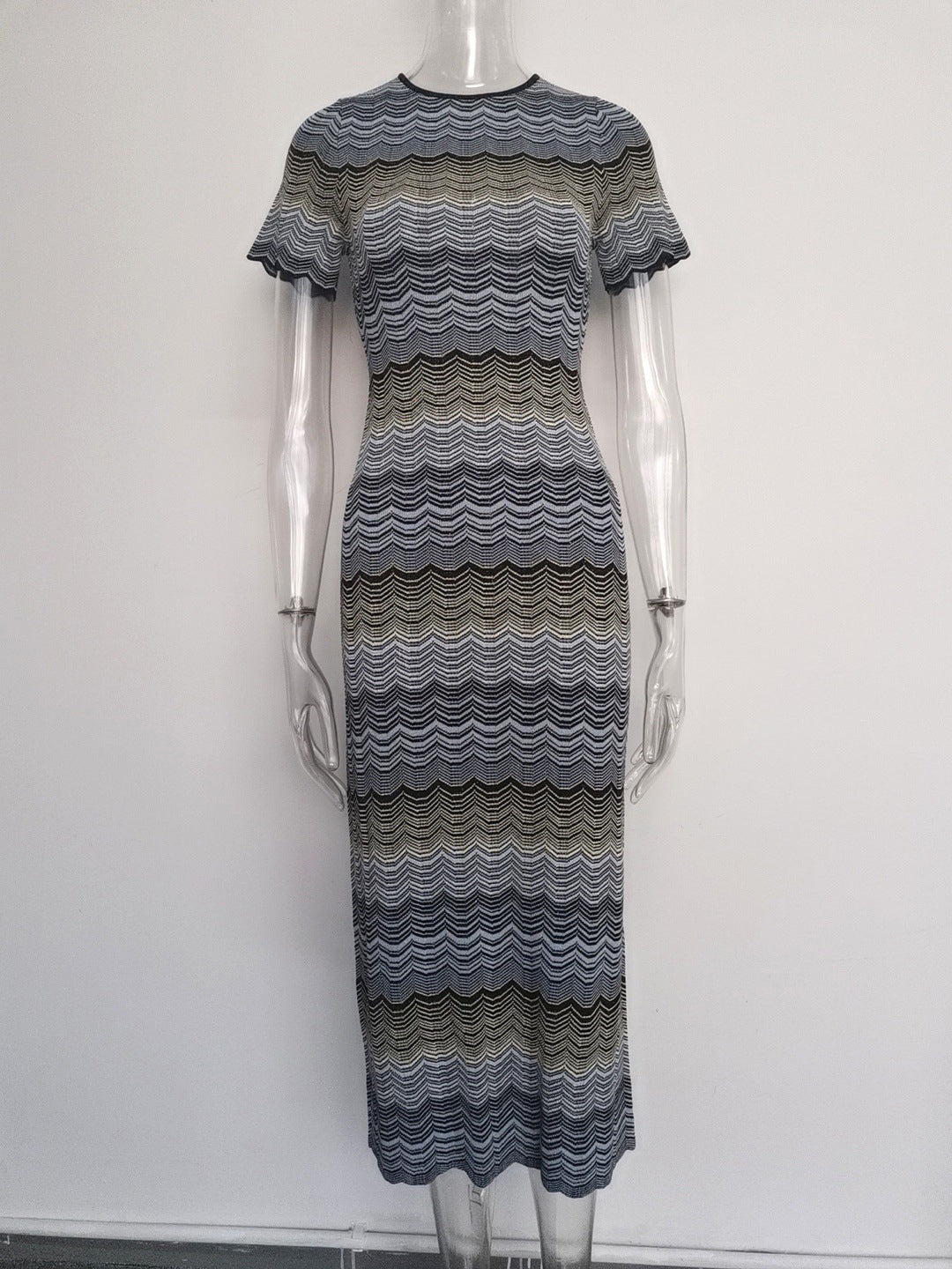 Elegant Round Neck Long Dress