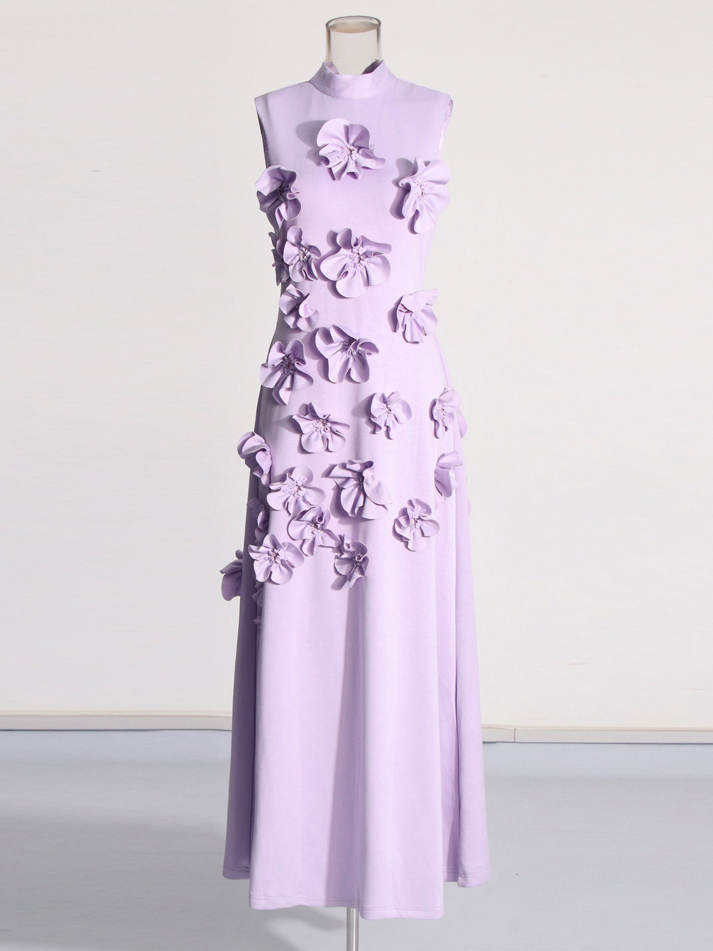 Elegant Lavender Maxi Dress with 3D Floral Appliqués