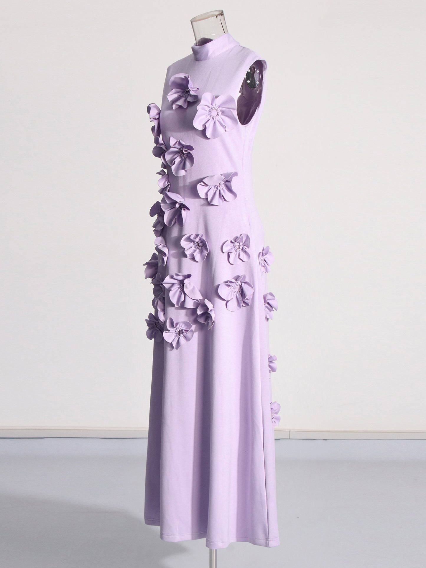 Elegant Lavender Maxi Dress with 3D Floral Appliqués