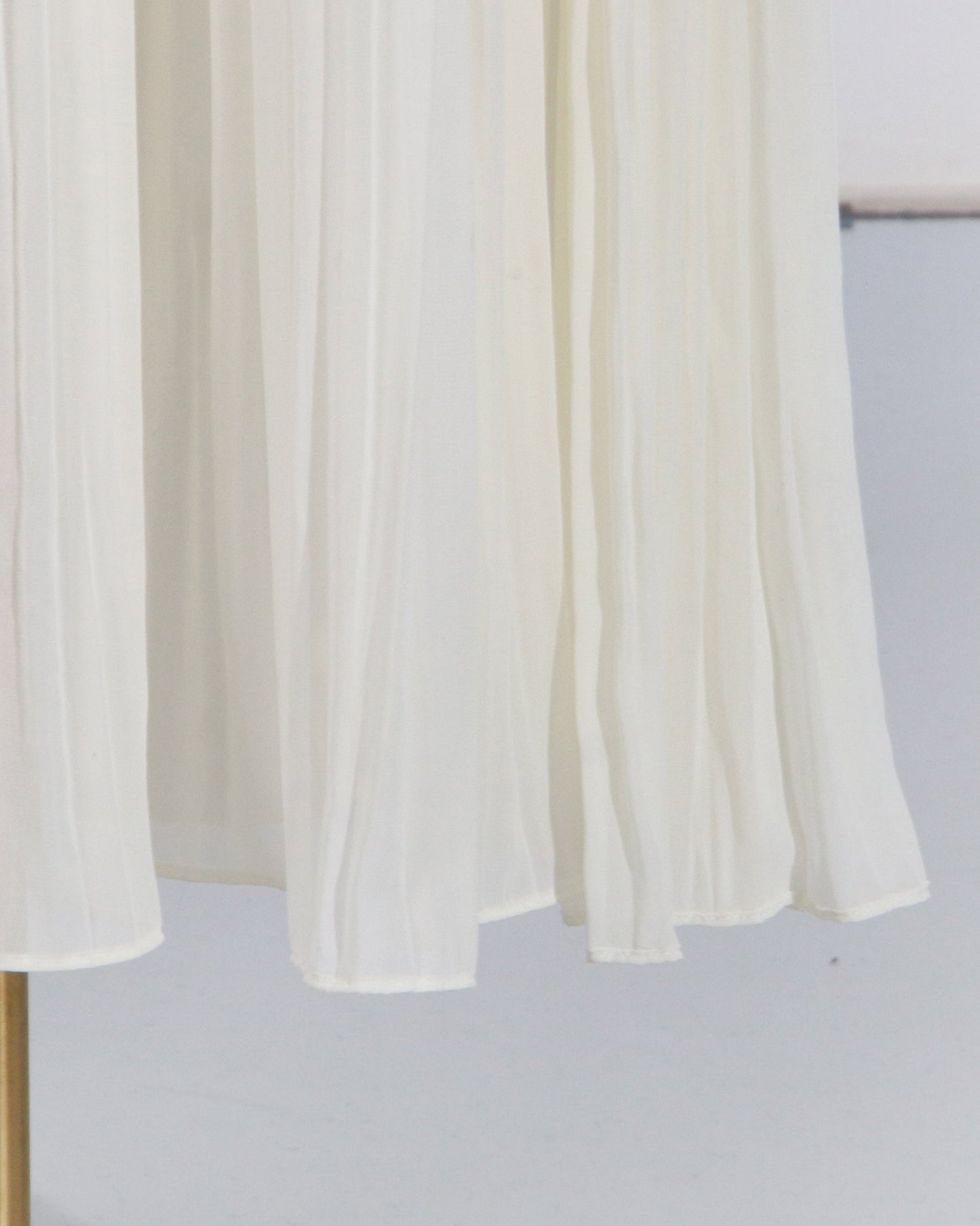 Beige Off - Shoulder Pleated Floral Maxi Dress - SISPELL