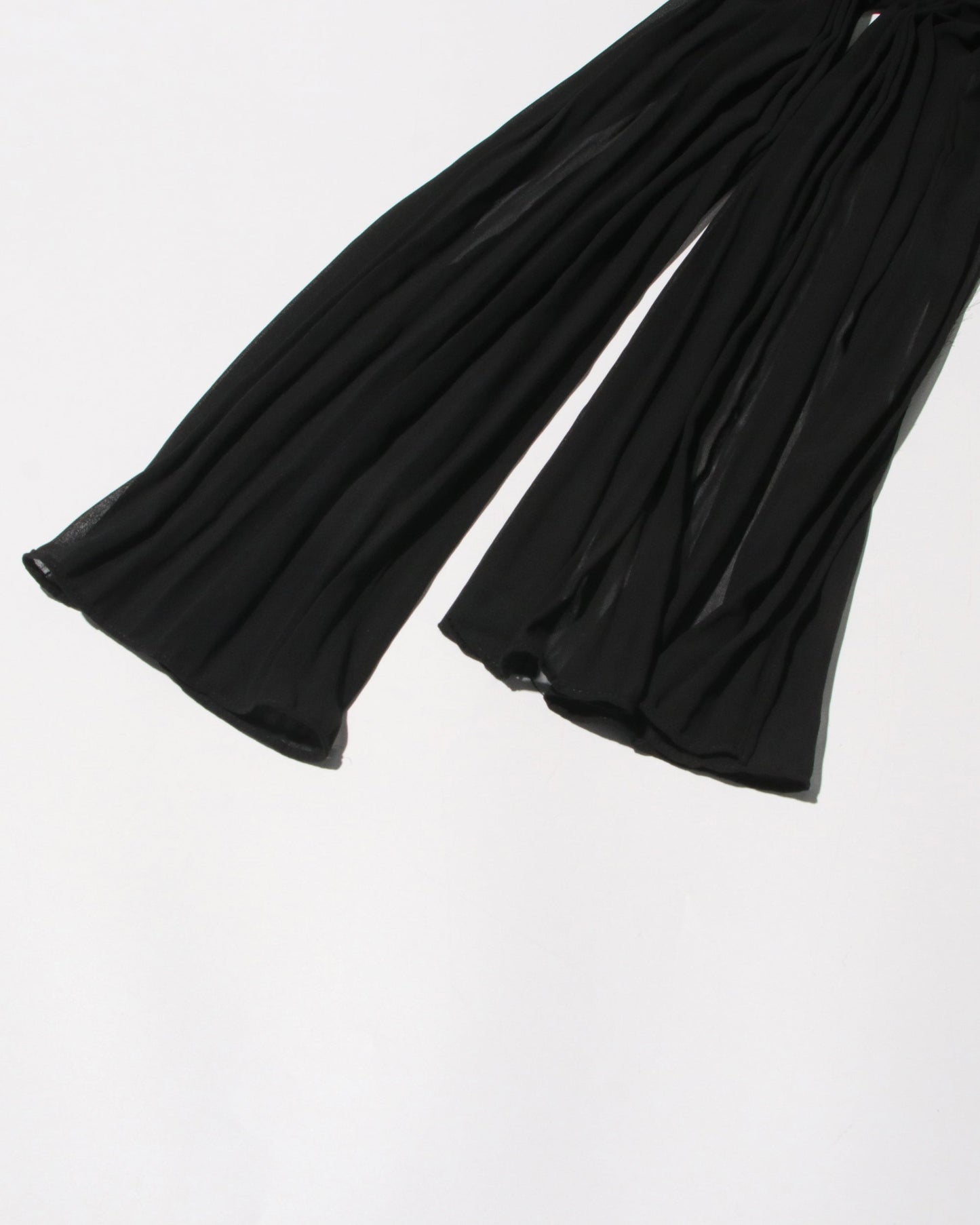 Black Off - Shoulder Pleated Floral Maxi Dress - SISPELL