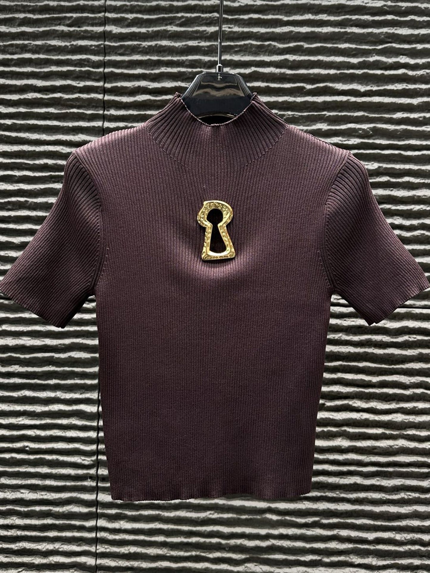 Coffee Ribbed Knit Top with Gold Keyhole Cutout - SISPELL