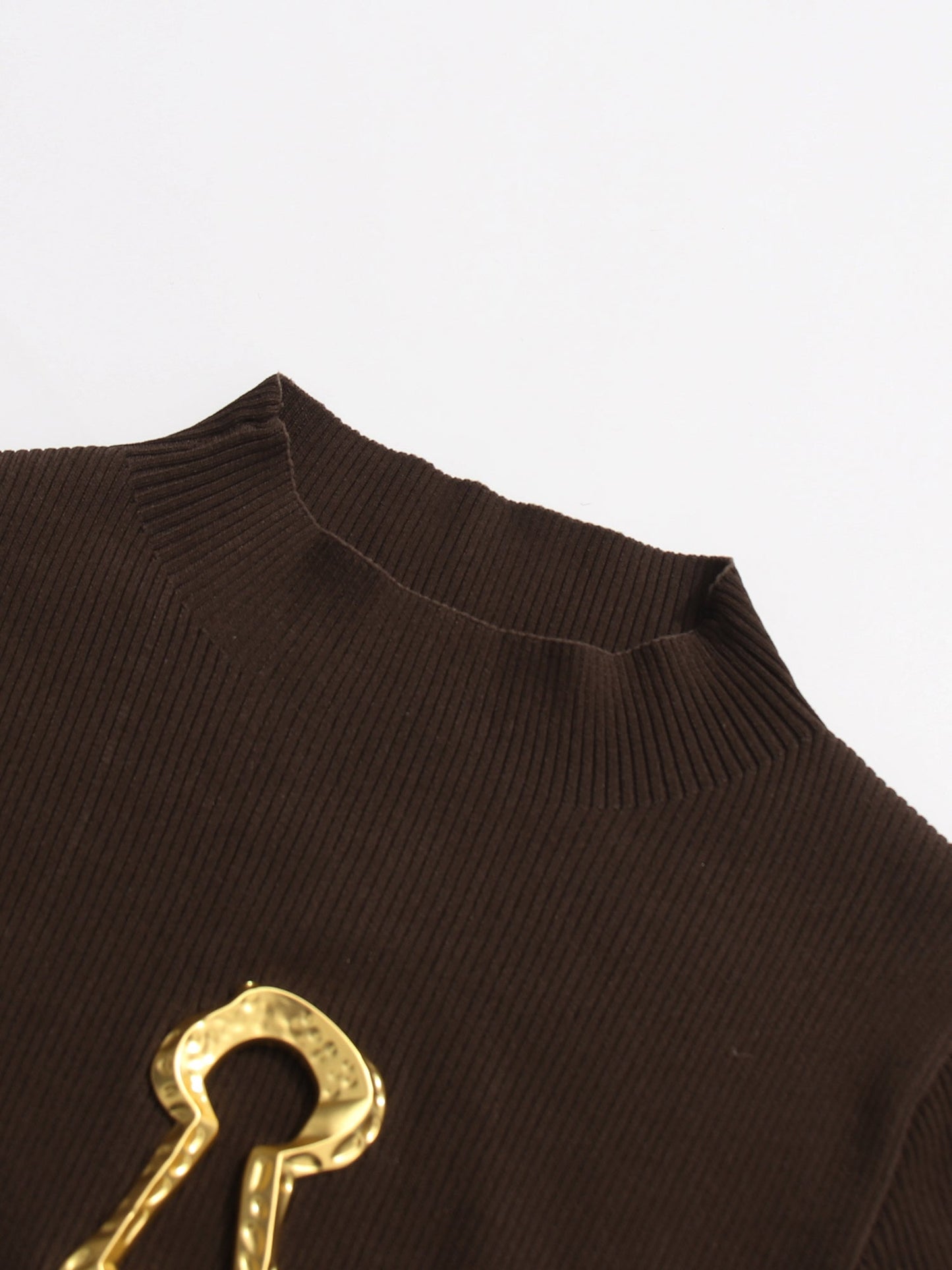 Coffee Ribbed Sweater with Gold Keyhole Embellishment - SISPELL
