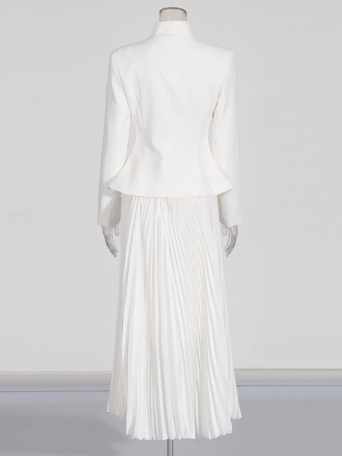 Elegant White Embroidered Jacket and Pleated Maxi Skirt Suit - SISPELL