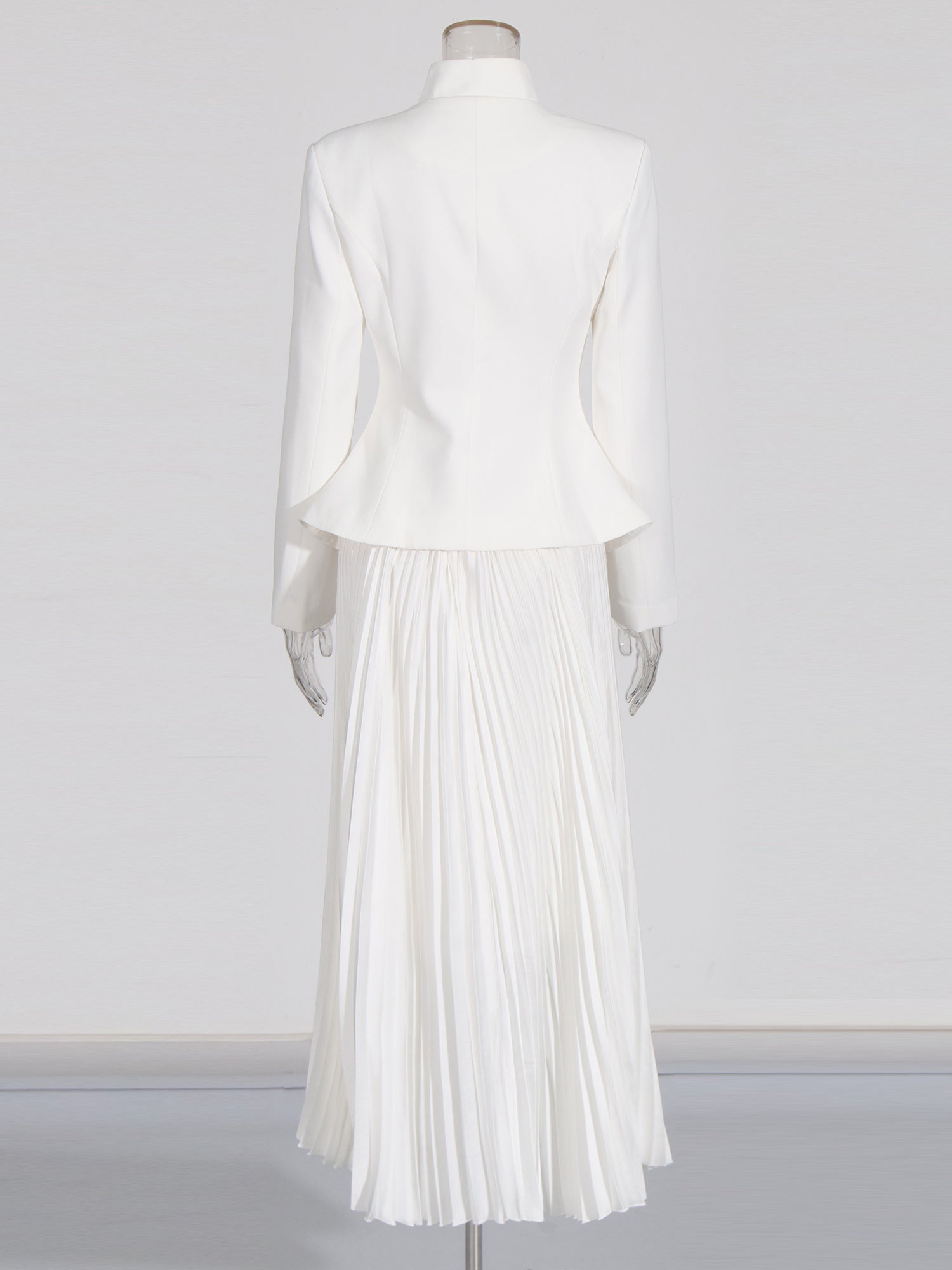 Elegant White Embroidered Jacket and Pleated Maxi Skirt Suit - SISPELL