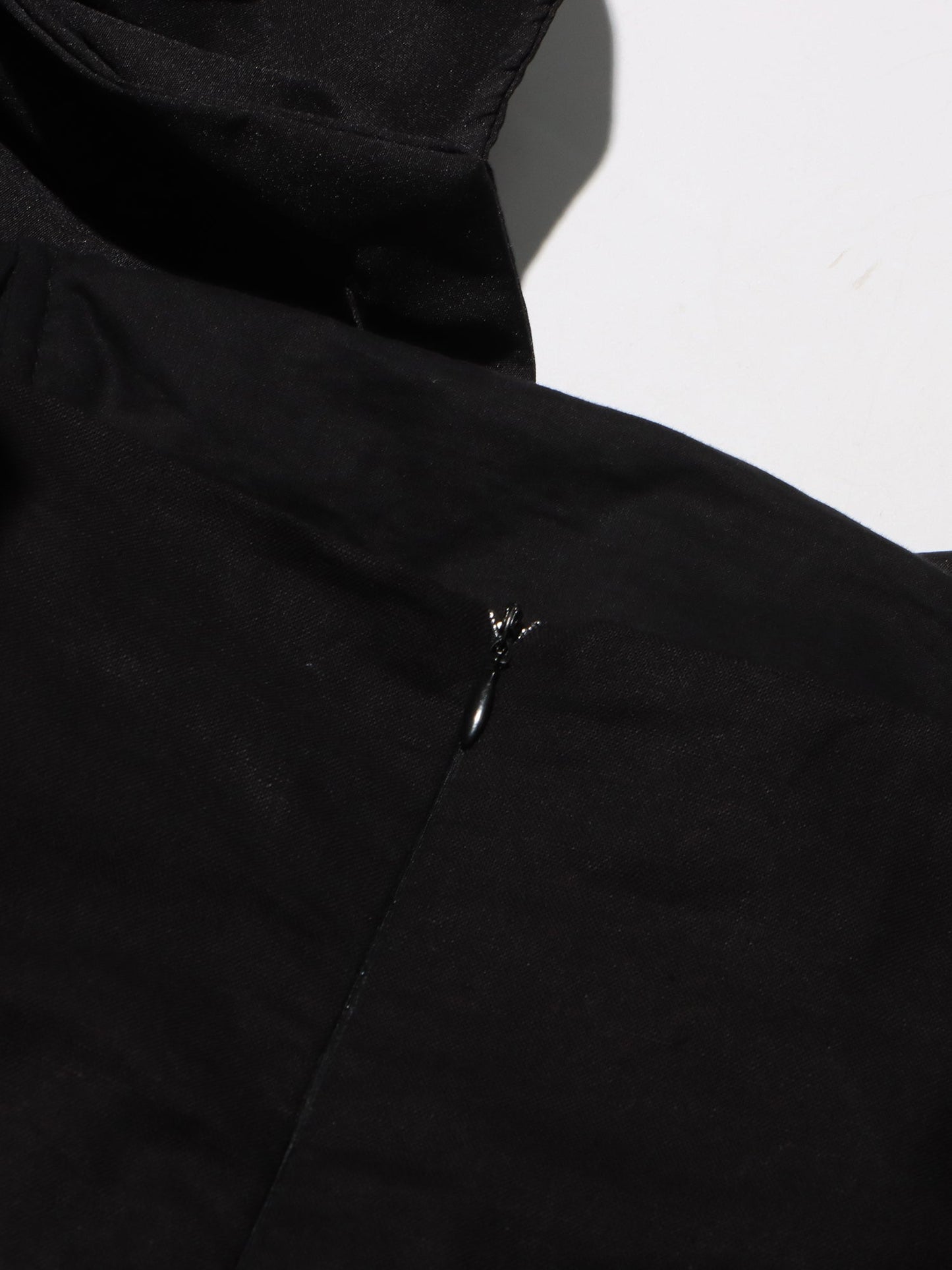 Gothic - Chic Black Off - Shoulder Floral Applique Midi Dress - SISPELL