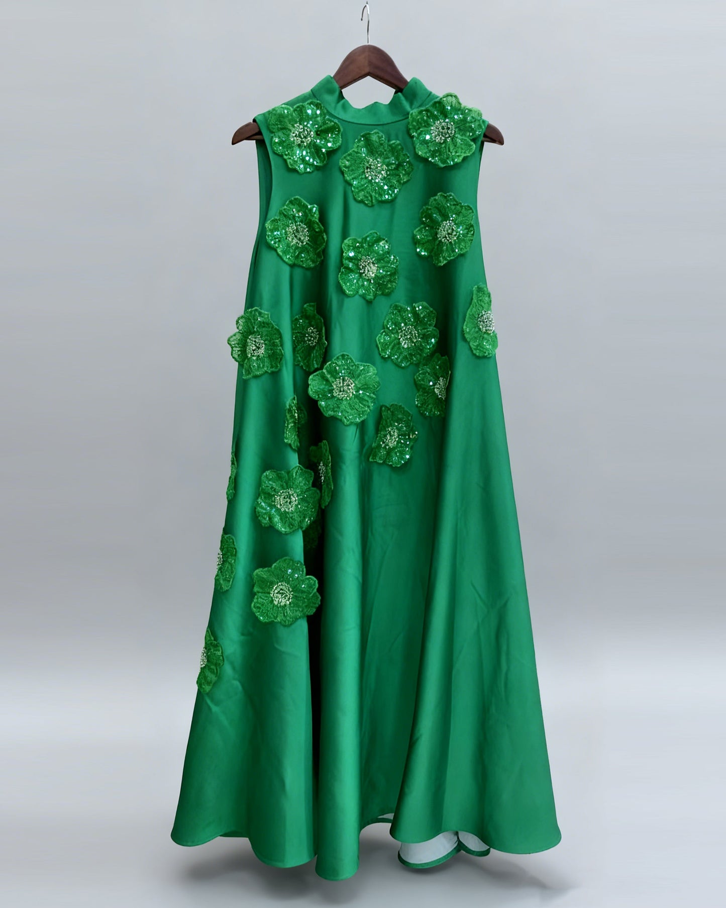 Green Sleeveless Midi Dress with Floral Lace & Pearl - SISPELL