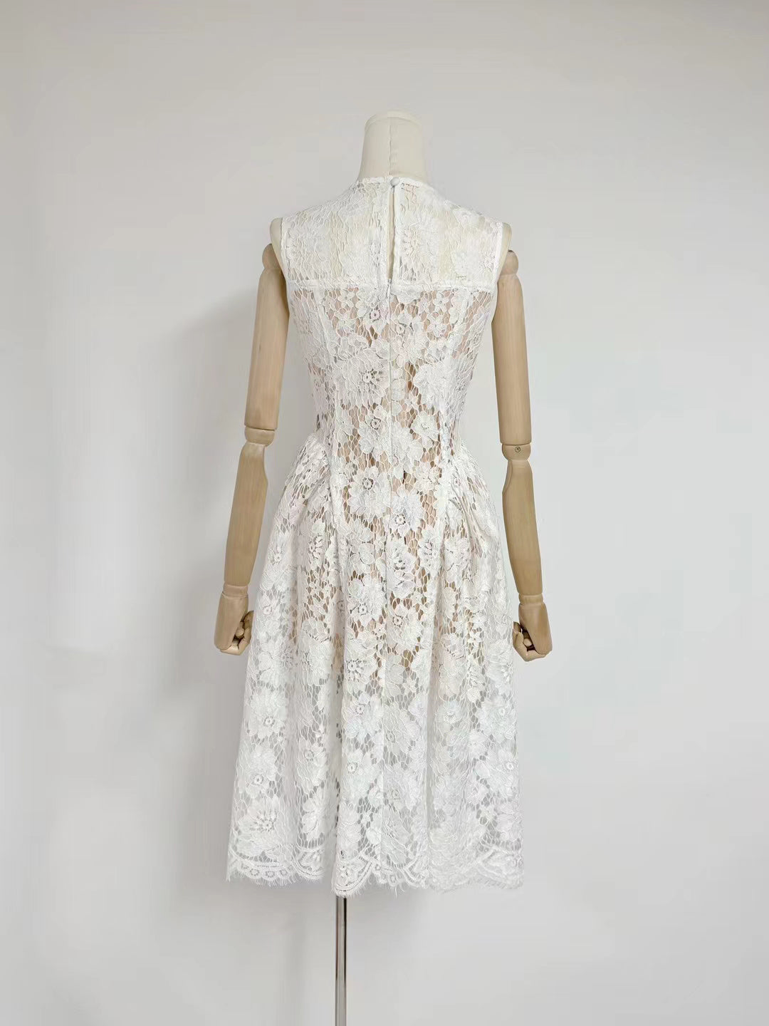 Temperament Sleeveless Midi Dress