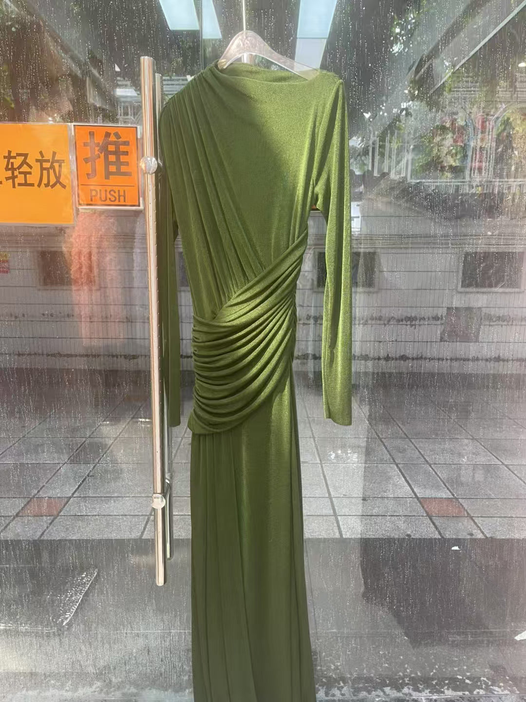 Elegant Solid Pleated Long Dress