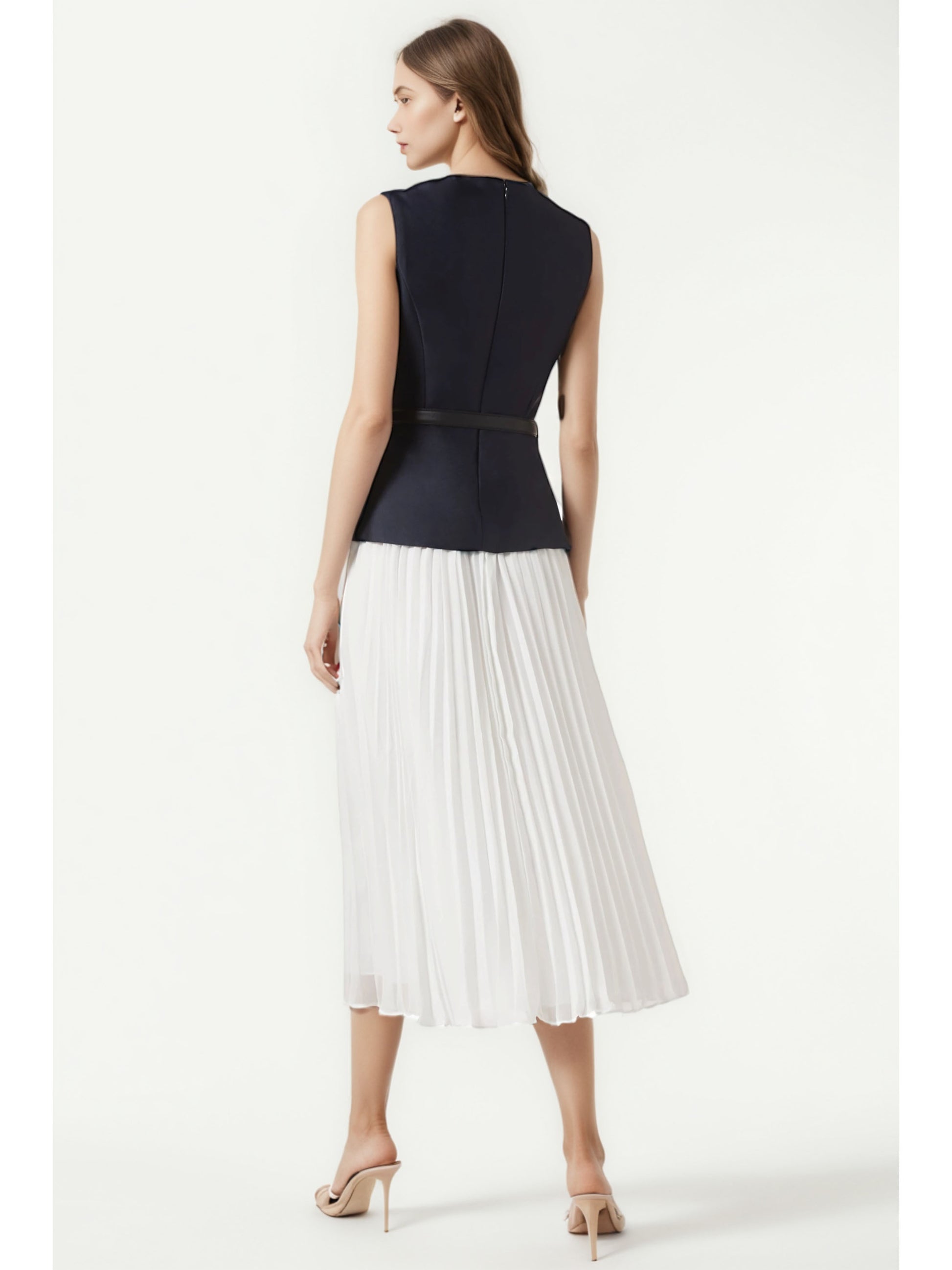 Elegant Hit Color Pleated Long Dress