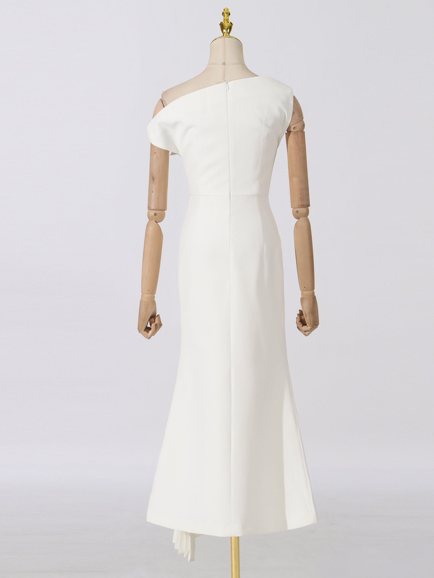 Elegant One - Shoulder Pleated Midi Dress in Cream