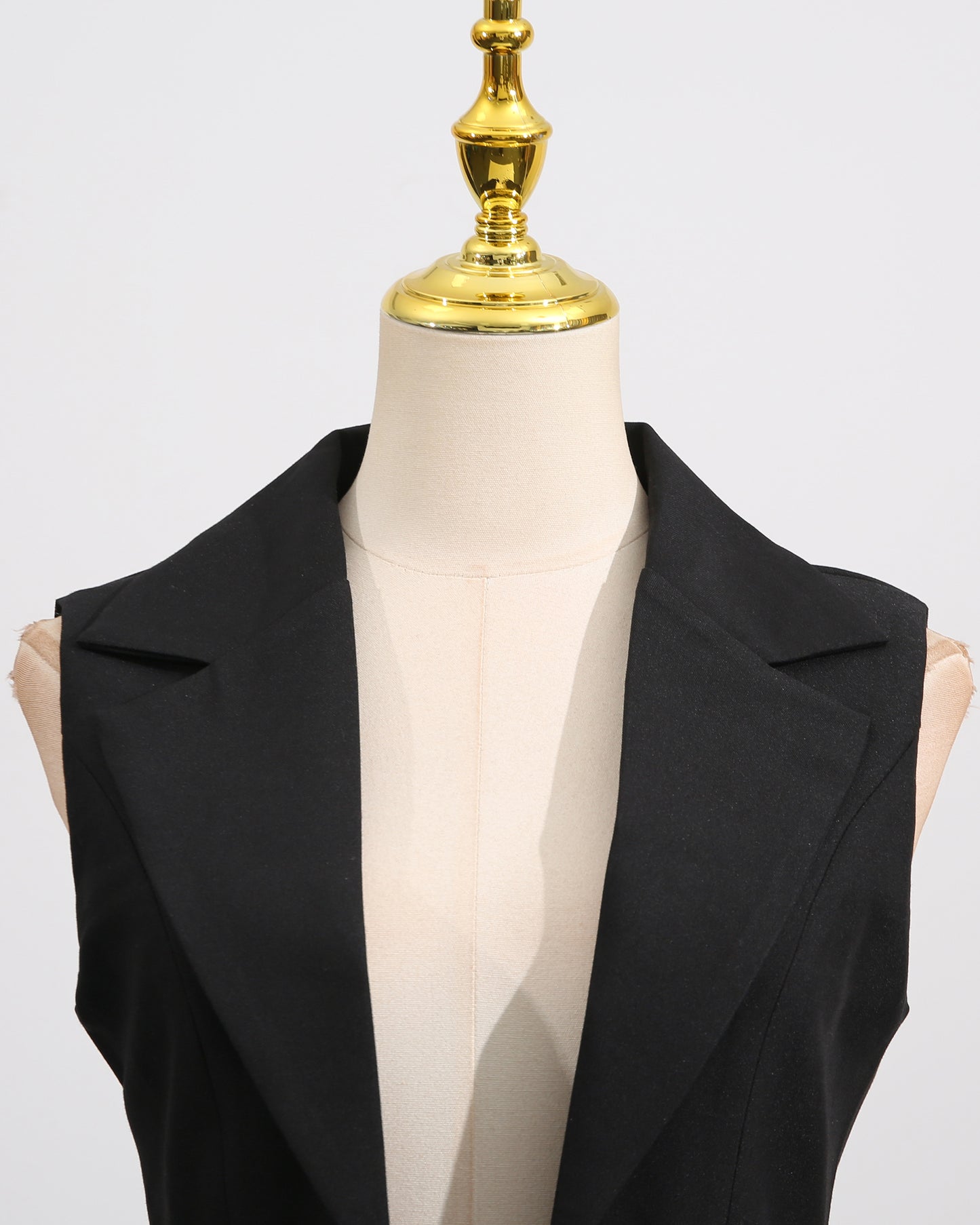 Black Apricot Sleeveless Mesh Jacket