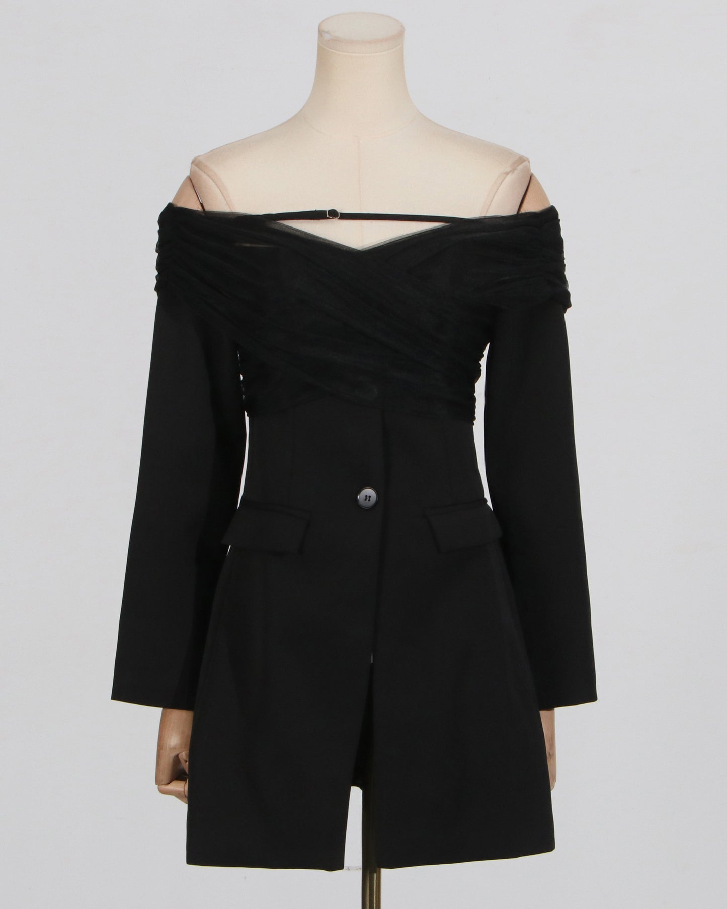 Black Cold-Shoulder Tulle Overlay Jacket