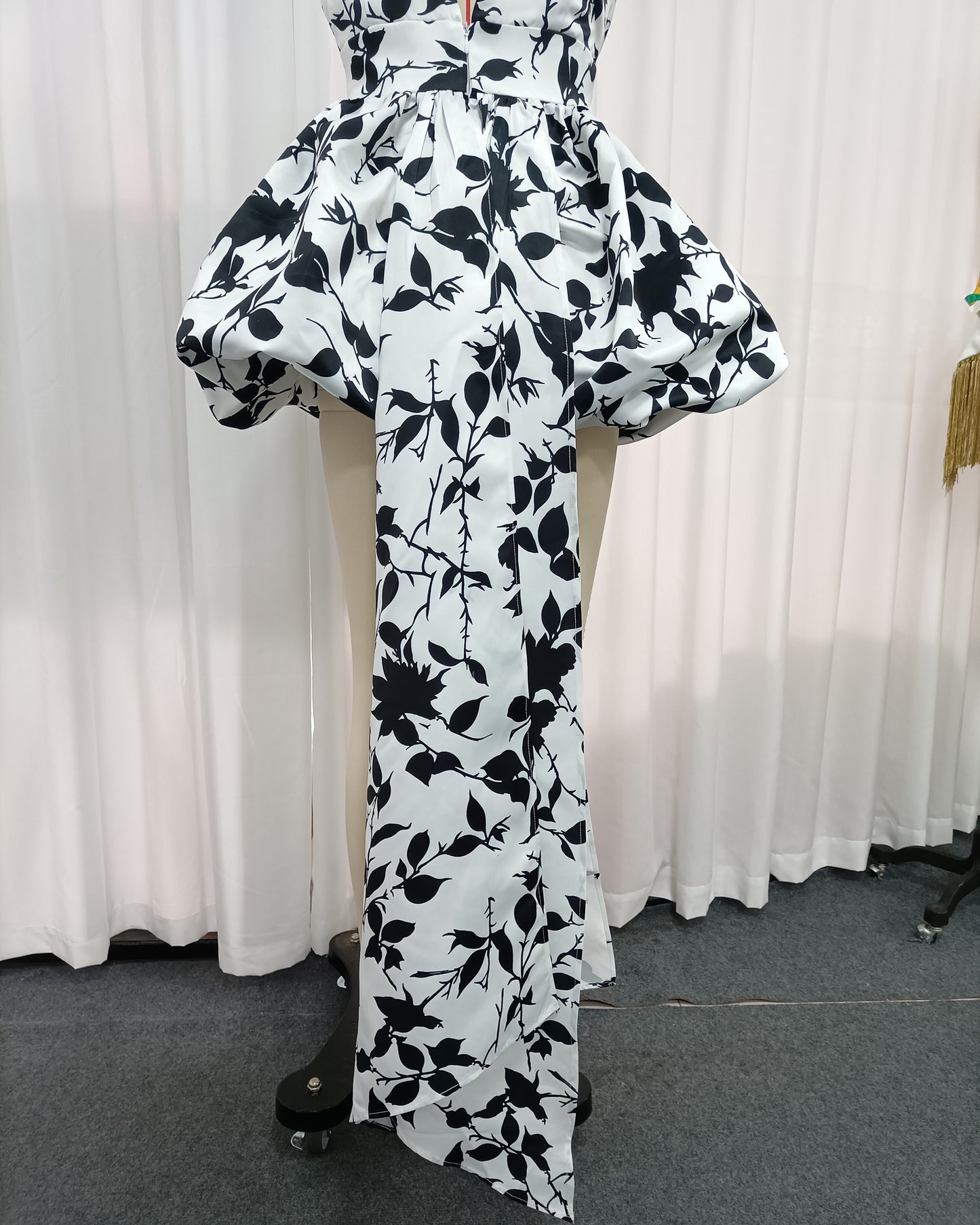 Black Floral Print High-Low Balloon Mini Dress