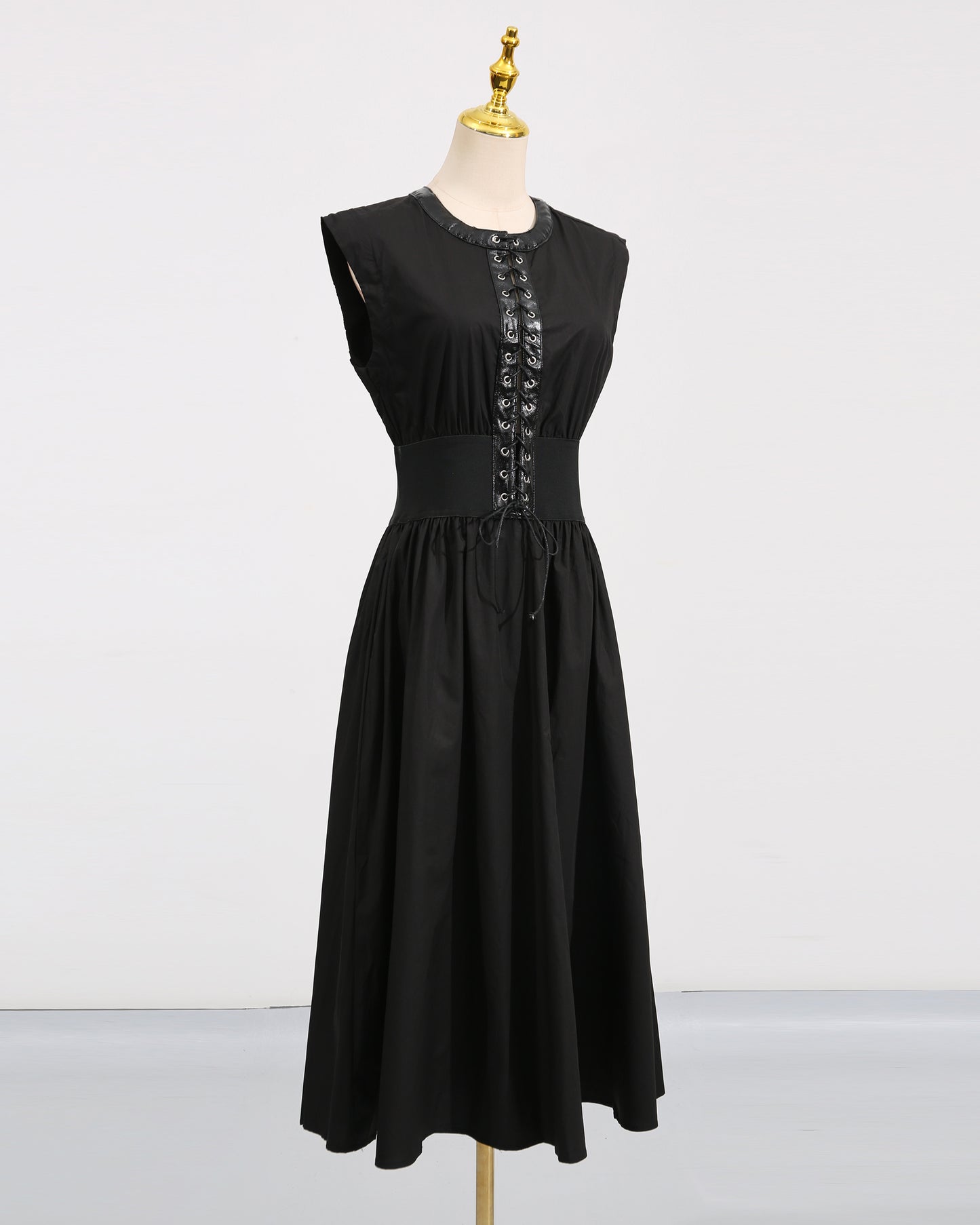 Black Lace-Up Waist Sleeveless Maxi Dress