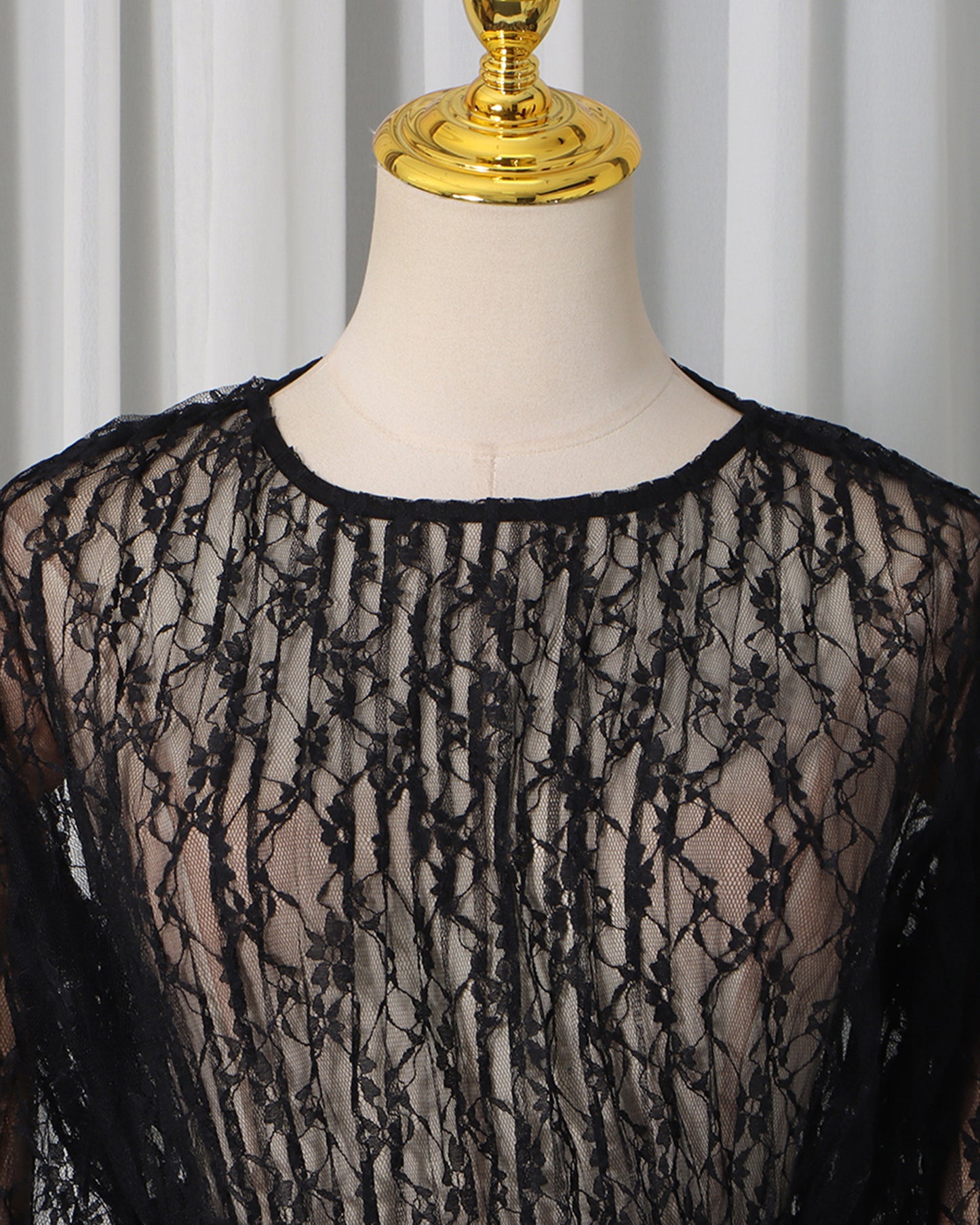 Black Lace Panel Ruched Waist Long Sleeve Top