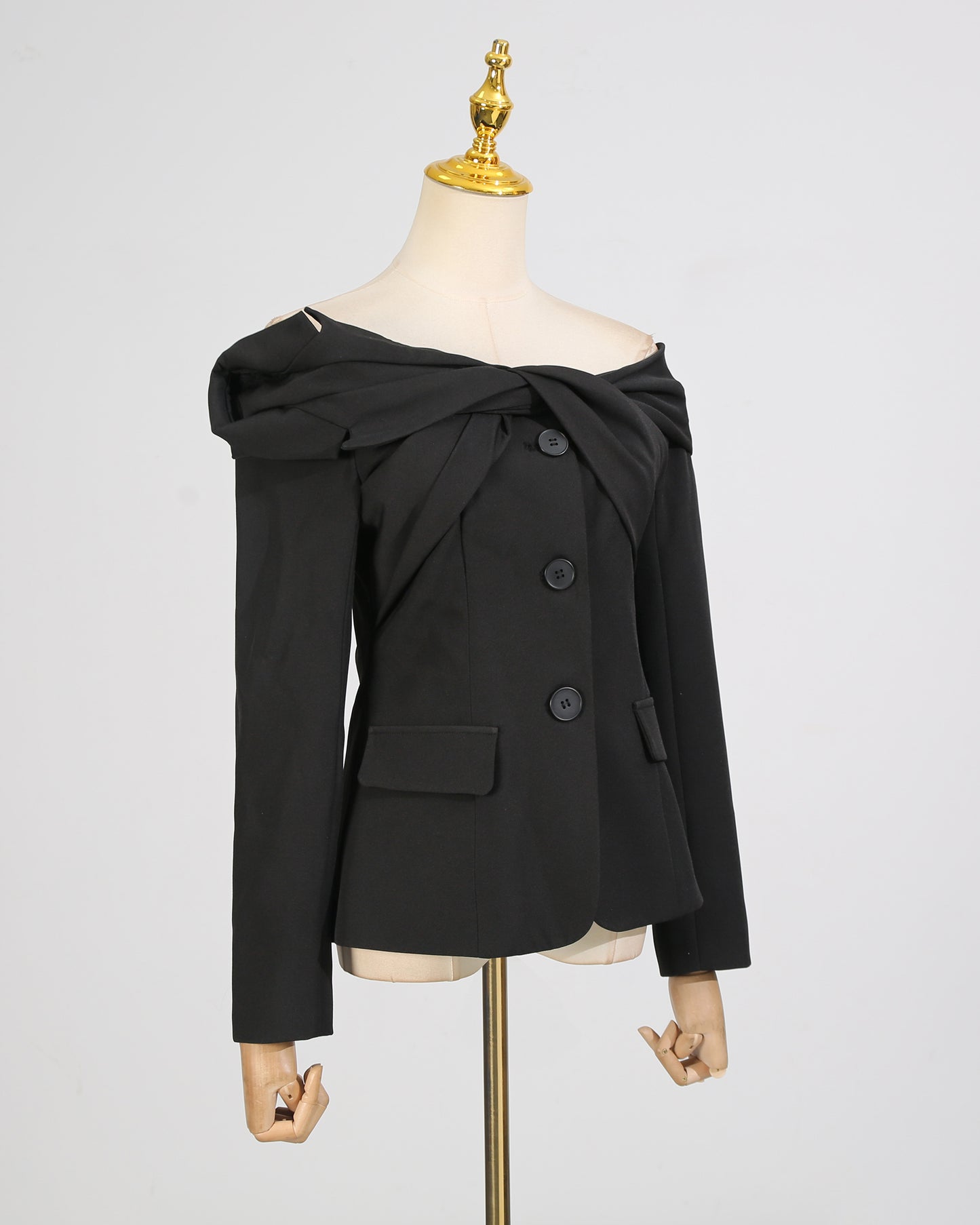 Black Off-Shoulder Fitted Blazer