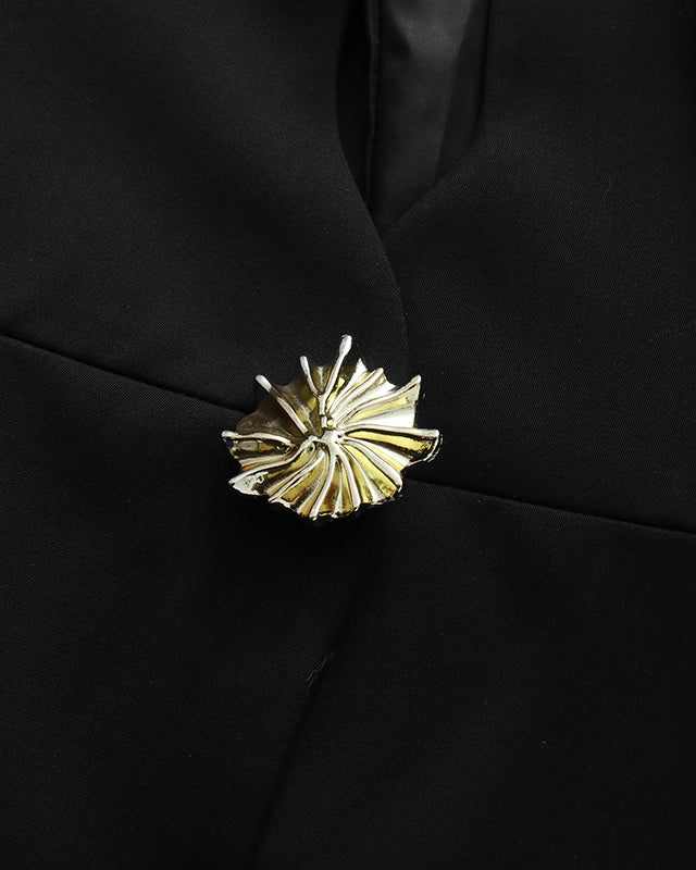 Wavy Neckline Gold Button Asymmetric Hem Jacket