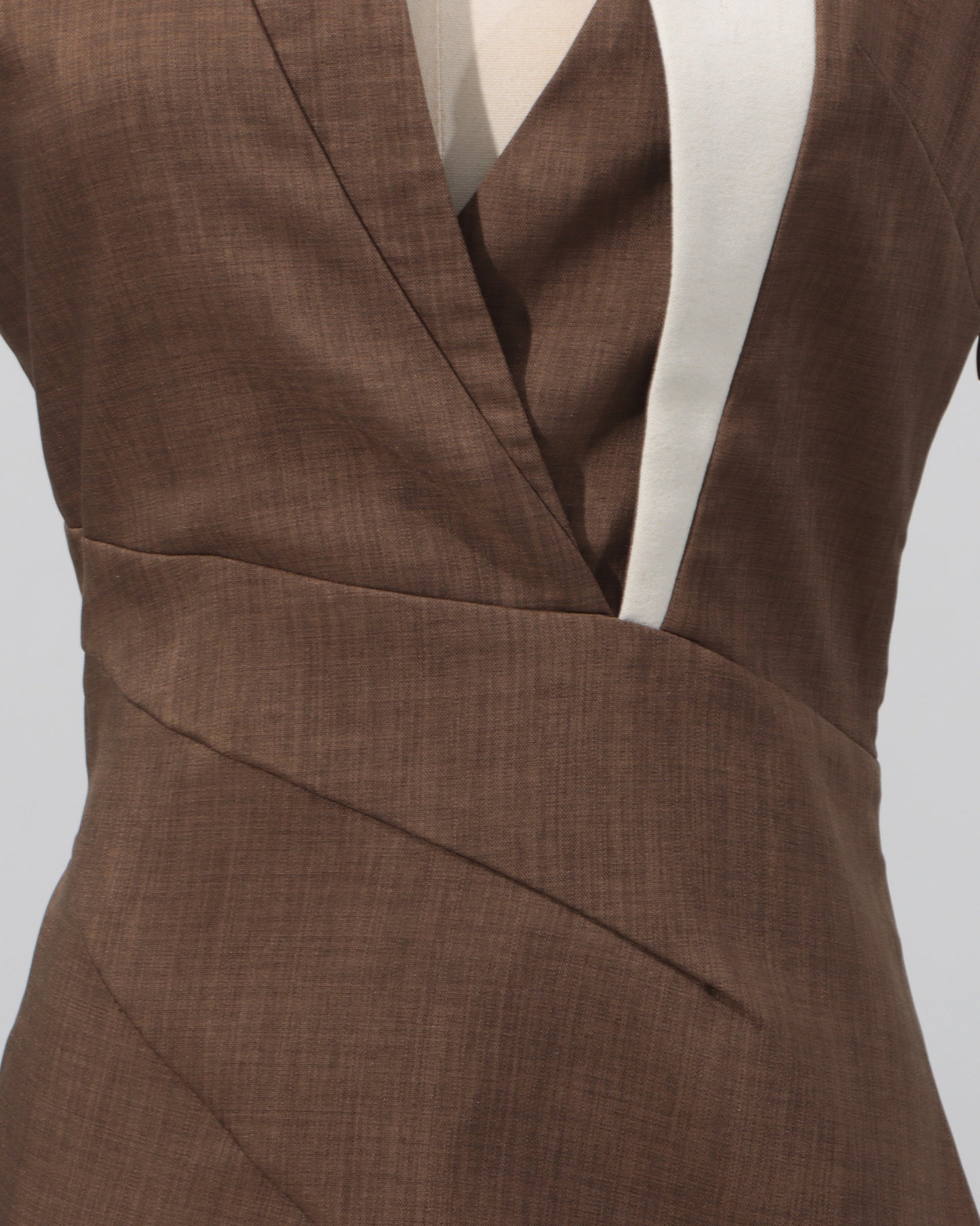 Brown Contrast Sleeveless Fitted Vest