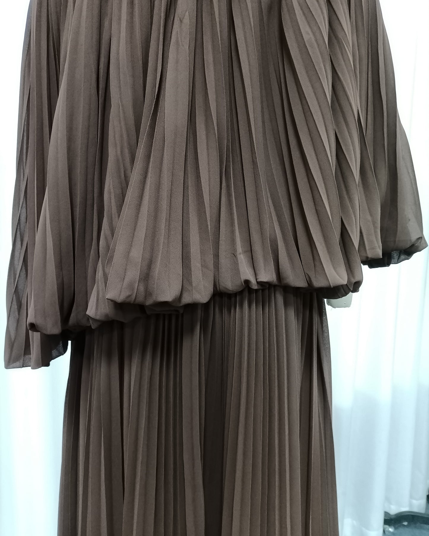 Coffee Off-Shoulder Pleated Two-Piece Dress