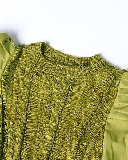 Green Cable-Knit Sweater with Voluminous Puff Sleeves