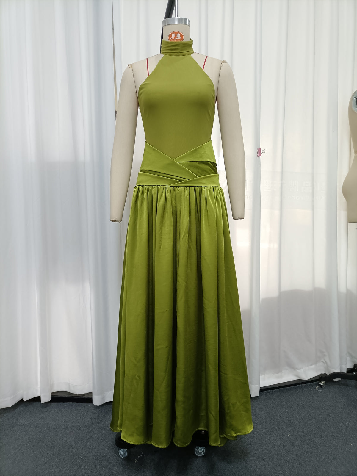 Green Halter High Neck A-Line Midi Evening Dress