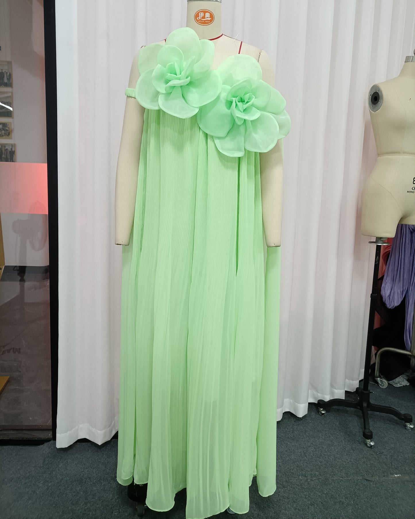Light Green 3D Floral Pleated Maxi Dress