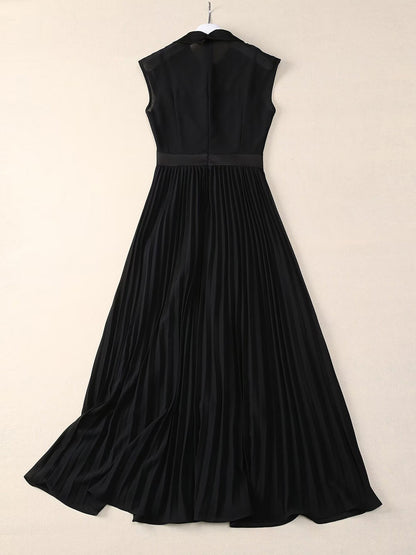 Elegant Sleeveless Pleated Long Dress