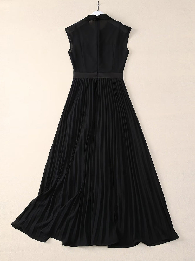 Elegant Sleeveless Pleated Long Dress
