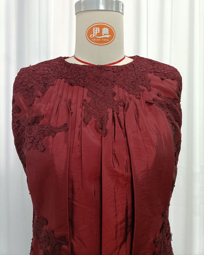 Red Sleeveless Lace Patch Satin Bubble Mini Dress