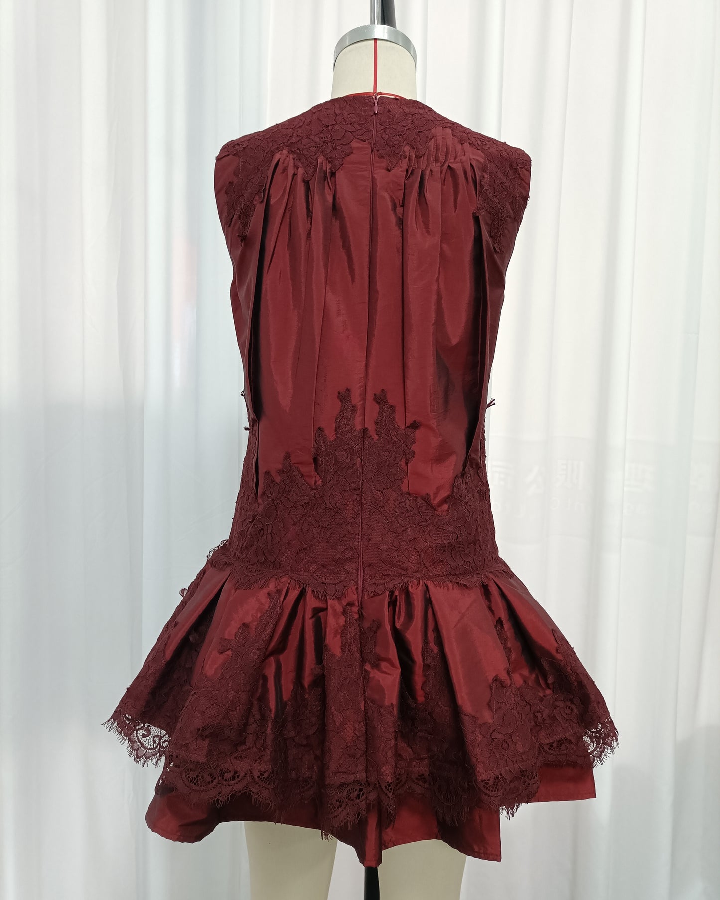 Red Sleeveless Lace Patch Satin Bubble Mini Dress