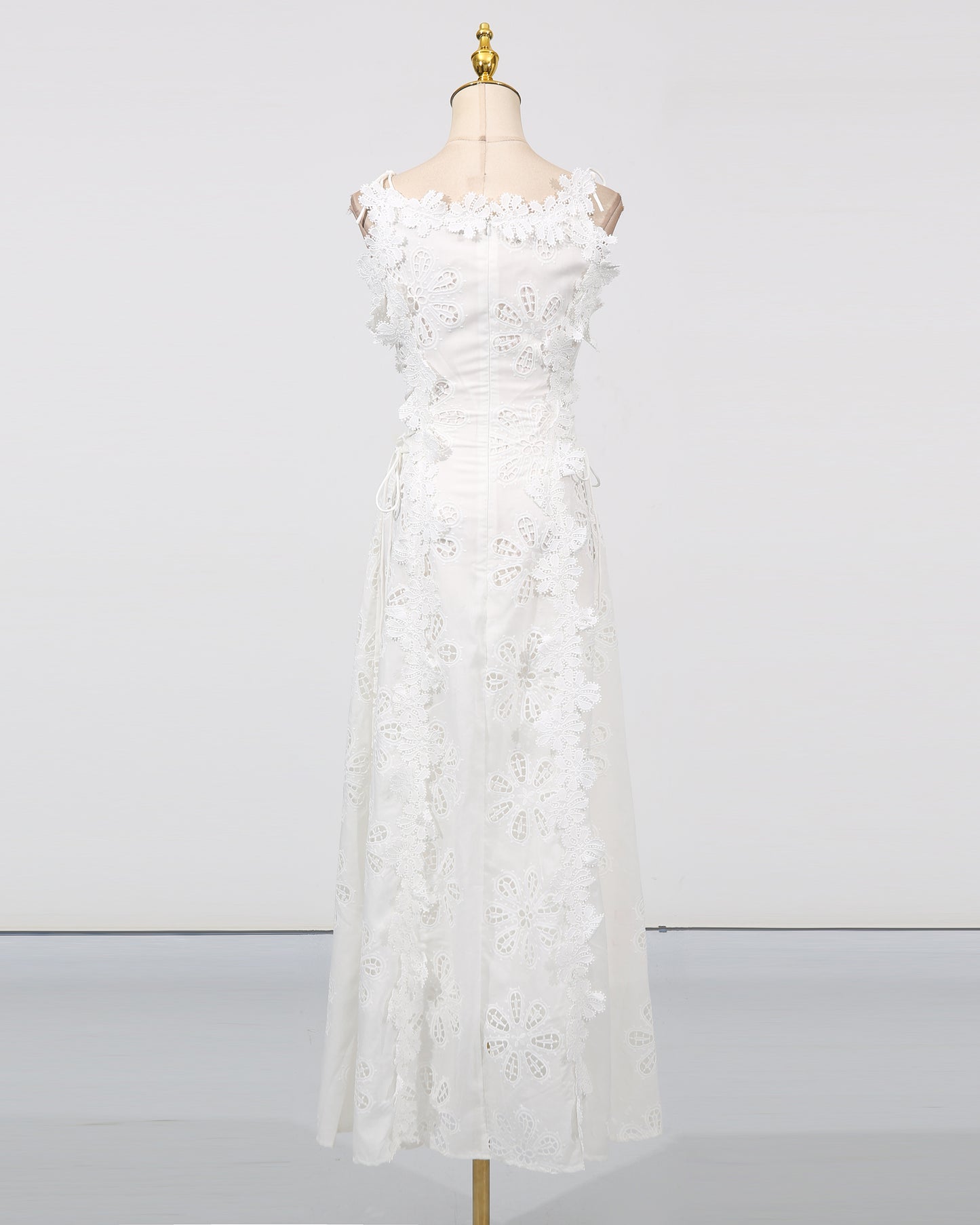 White 3D Floral Spaghetti Strap Midi Dress