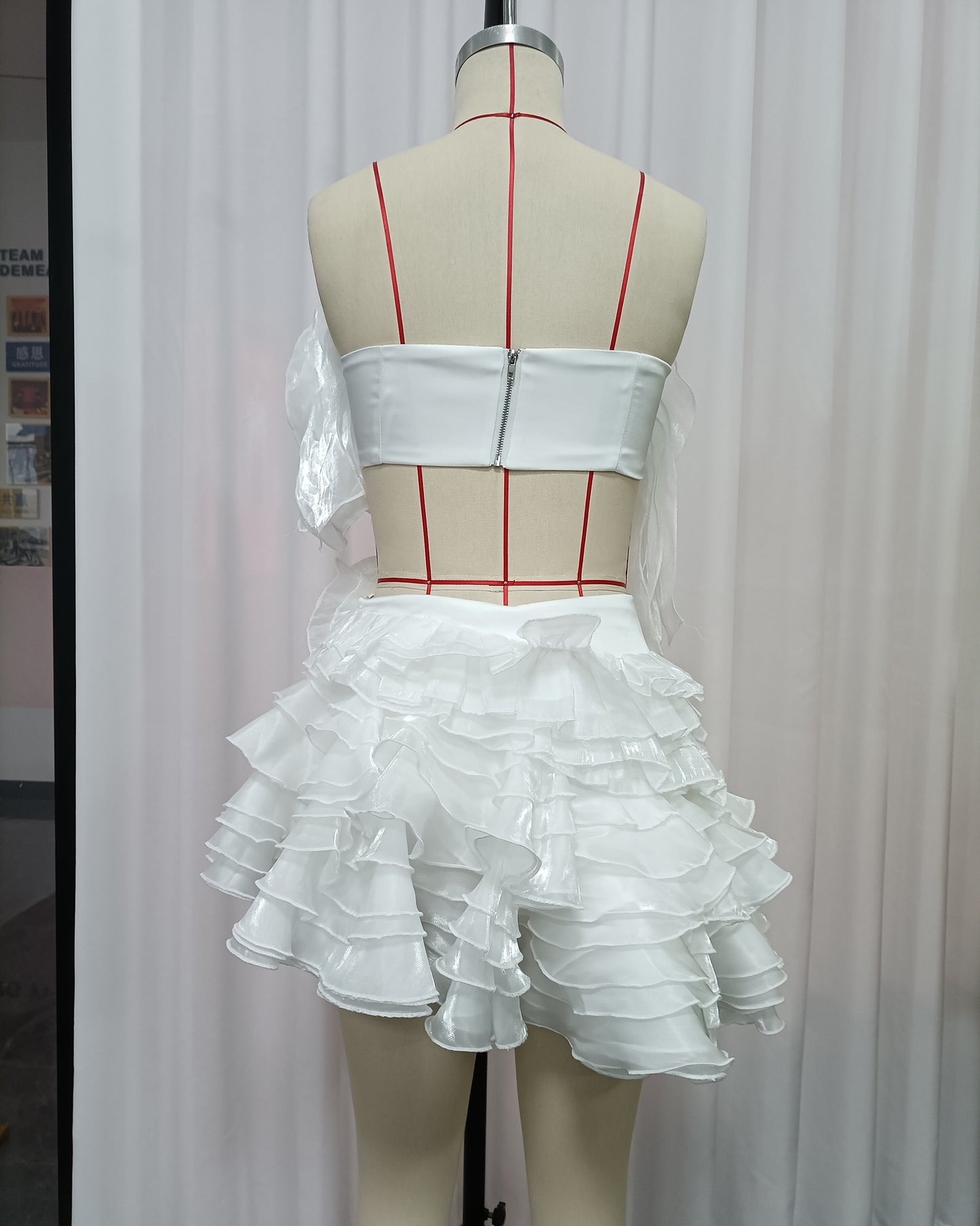 White 3D Flower Ruffle Two-Piece Set