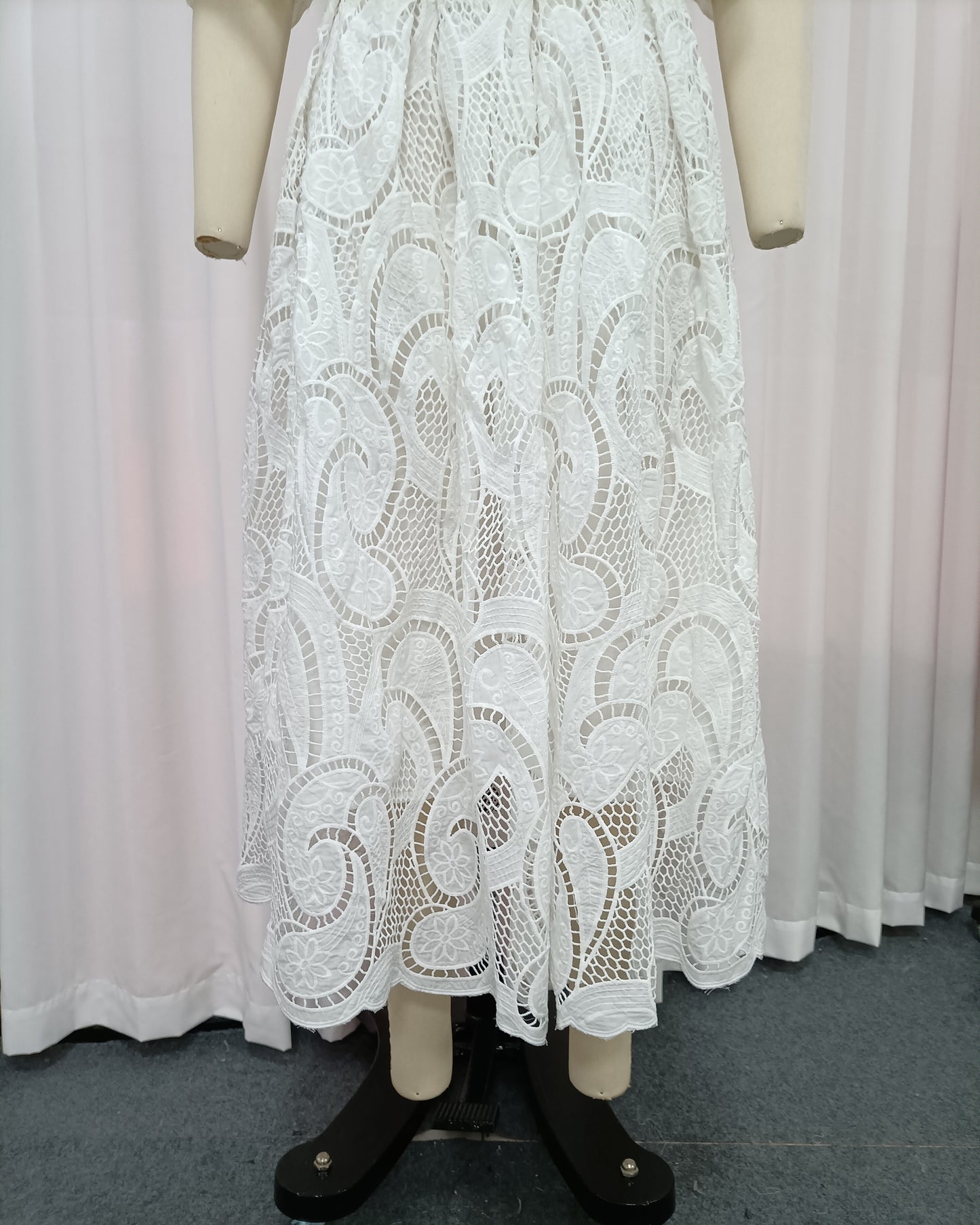 White Heavy Lace Top A-Line Skirt Set