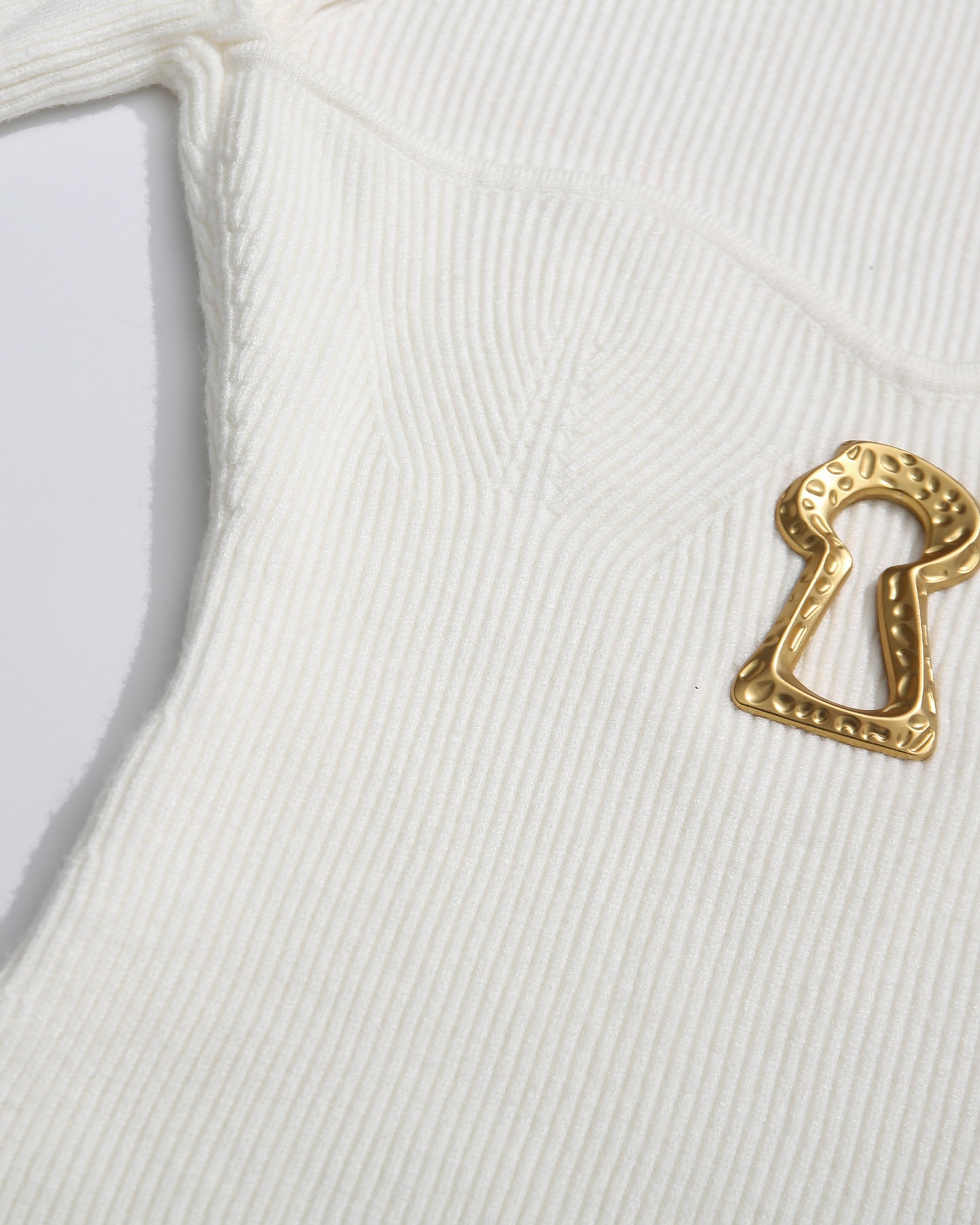 White Knitting Sweater with Gold Keyhole Accent