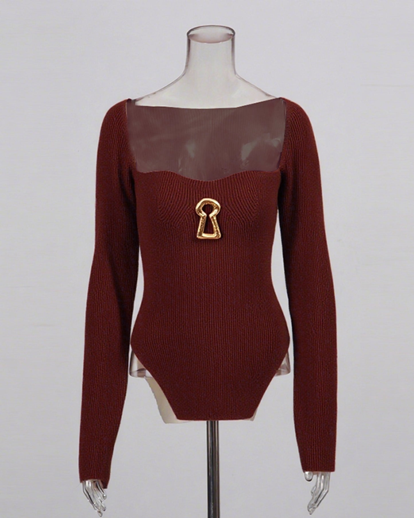 Winered Knitting Sweater with Gold Keyhole Accent