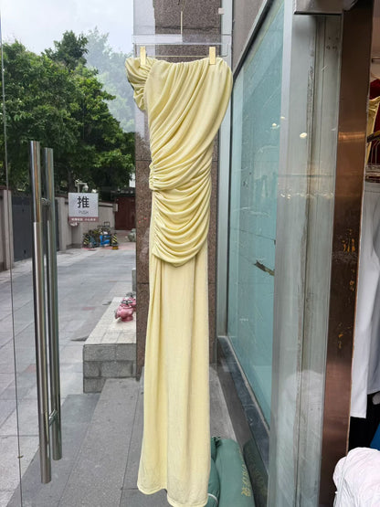 Yellow Pleated One-Shoulder Mermaid Evening Gown