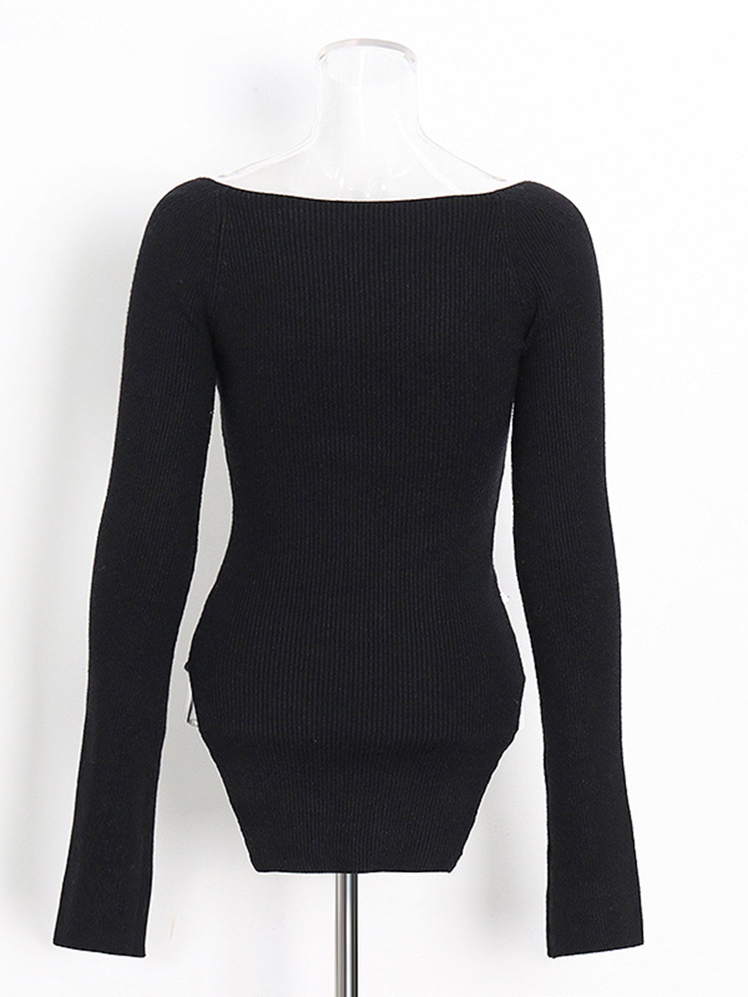 Chic Black Sweetheart Neckline Long - Sleeve Top