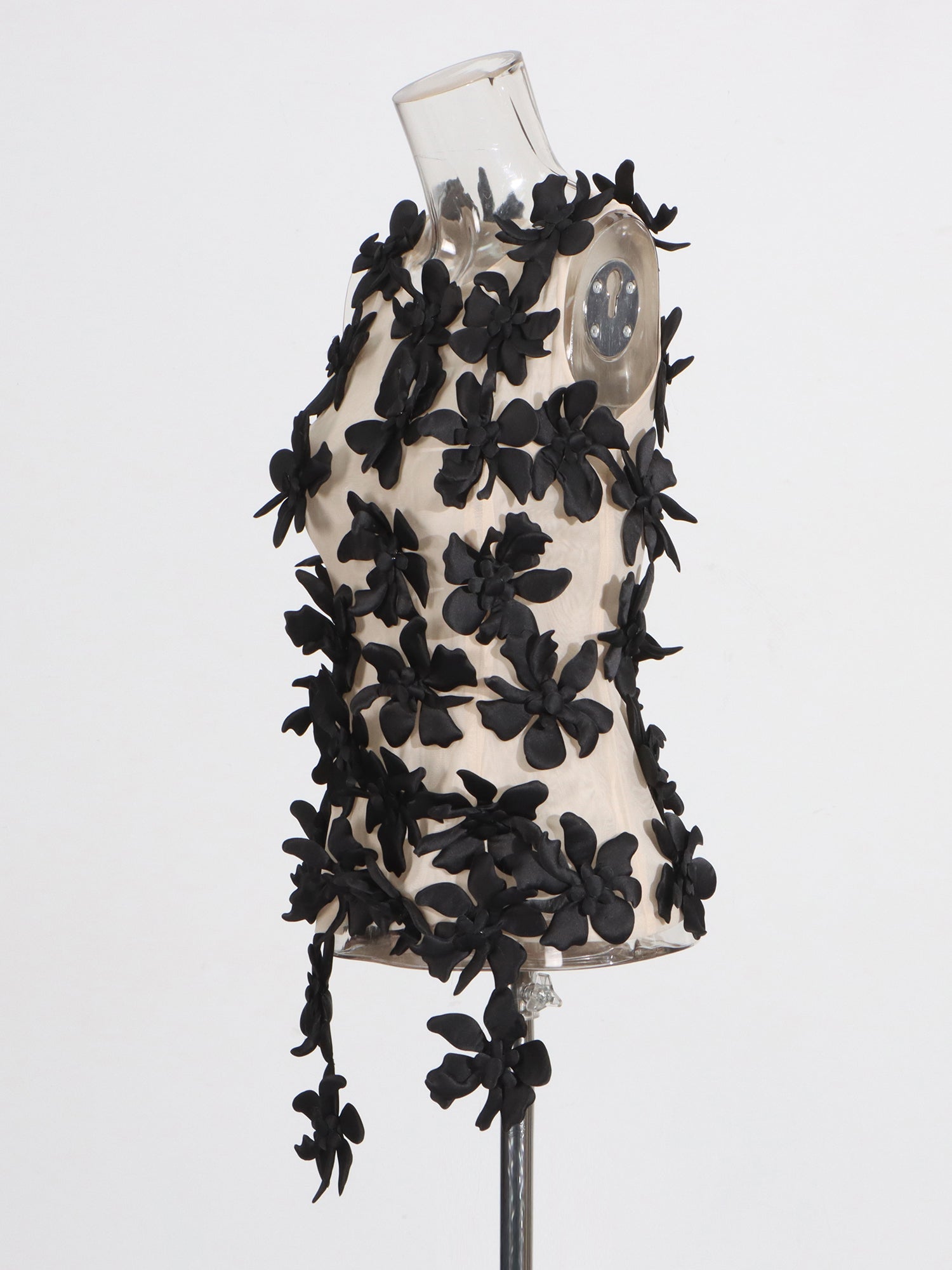 Black 3D Floral Appliqué Sleeveless Top - SISPELL