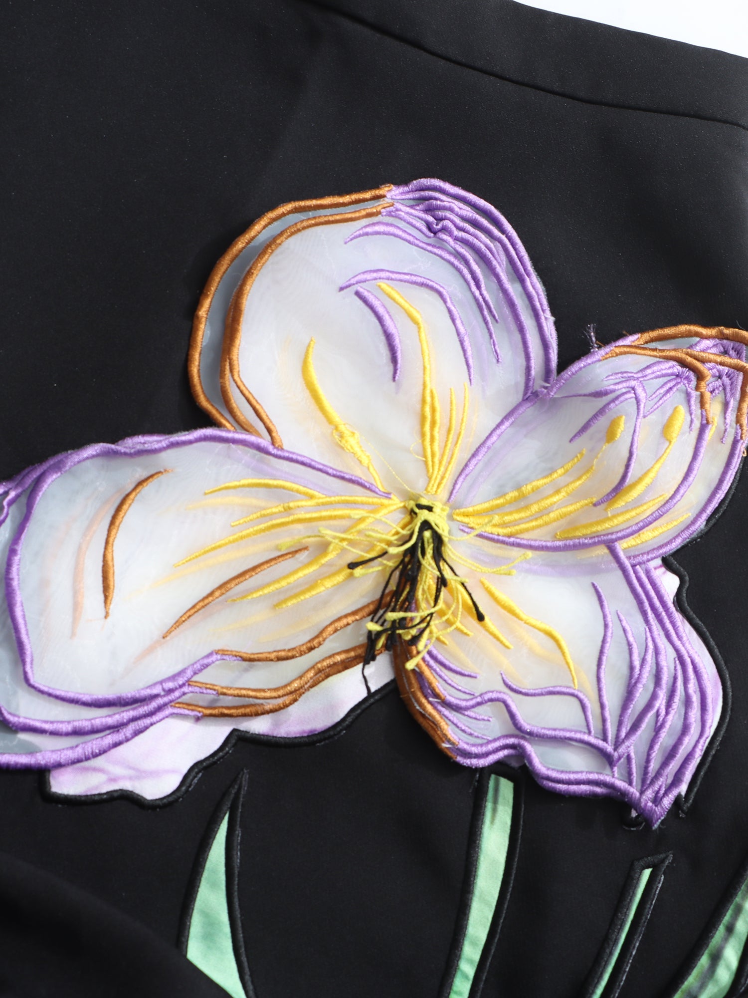 Black Floral Appliqué Crop Top & Midi Skirt Set - SISPELL