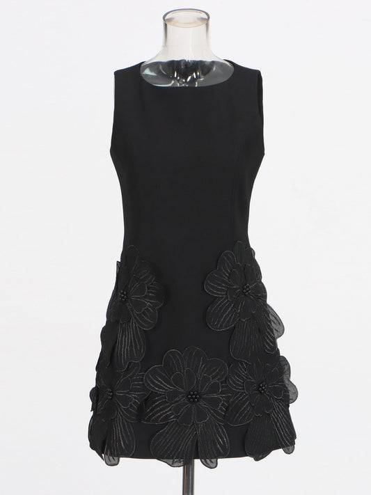 Black Floral Appliqué Sleeveless Mini Dress - SISPELL