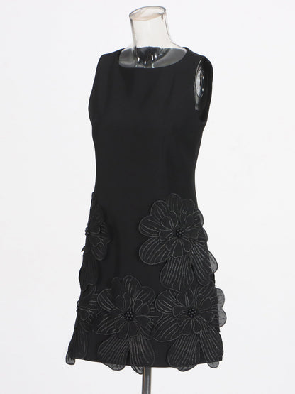 Black Floral Appliqué Sleeveless Mini Dress - SISPELL
