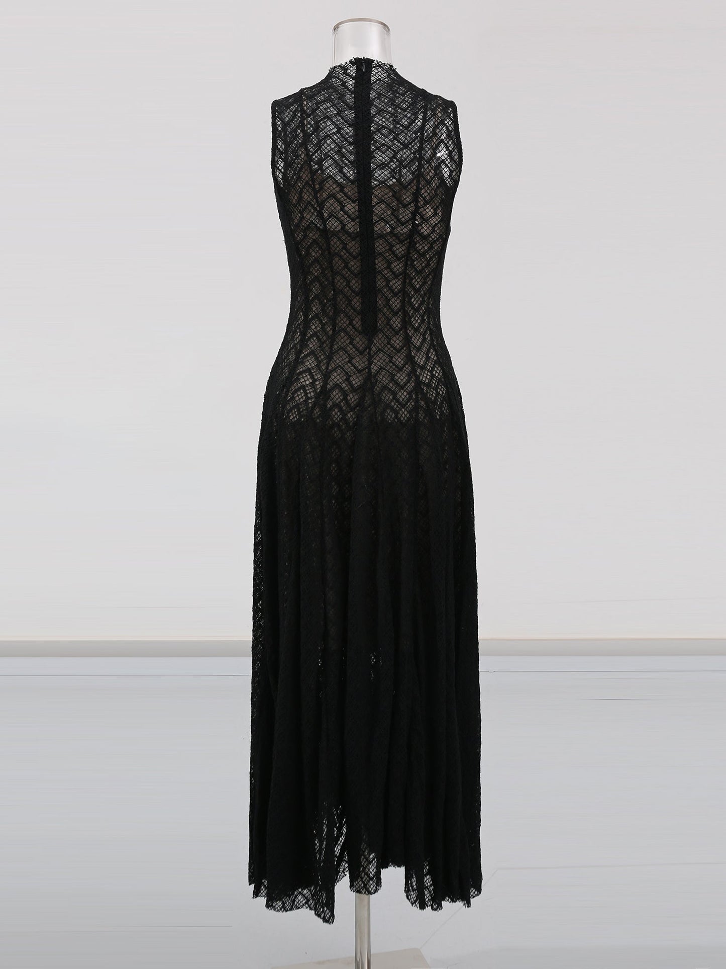 Black Lace Sleeveless Maxi Dress with Mock Neck - SISPELL