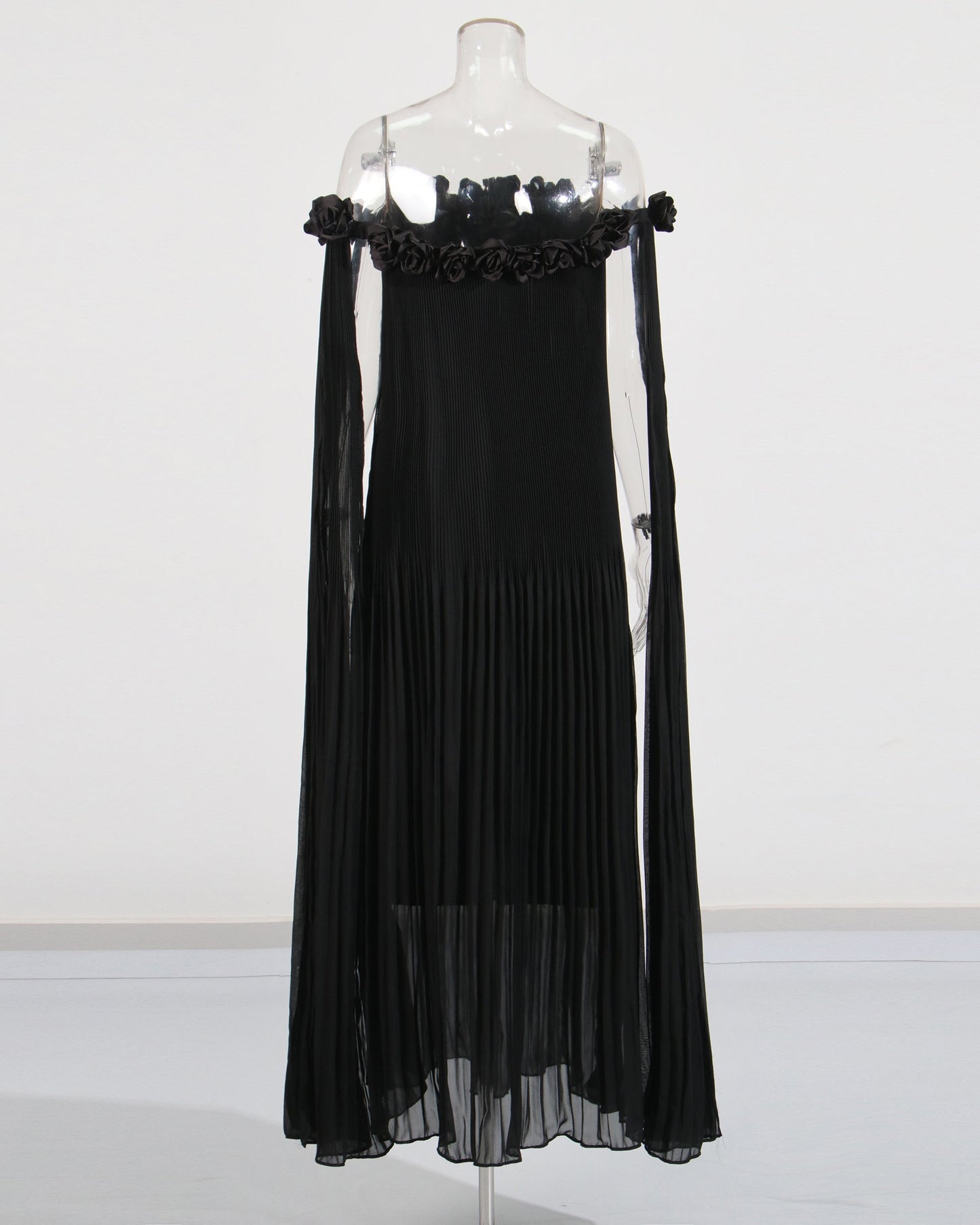 Black Off - Shoulder Pleated Floral Maxi Dress - SISPELL