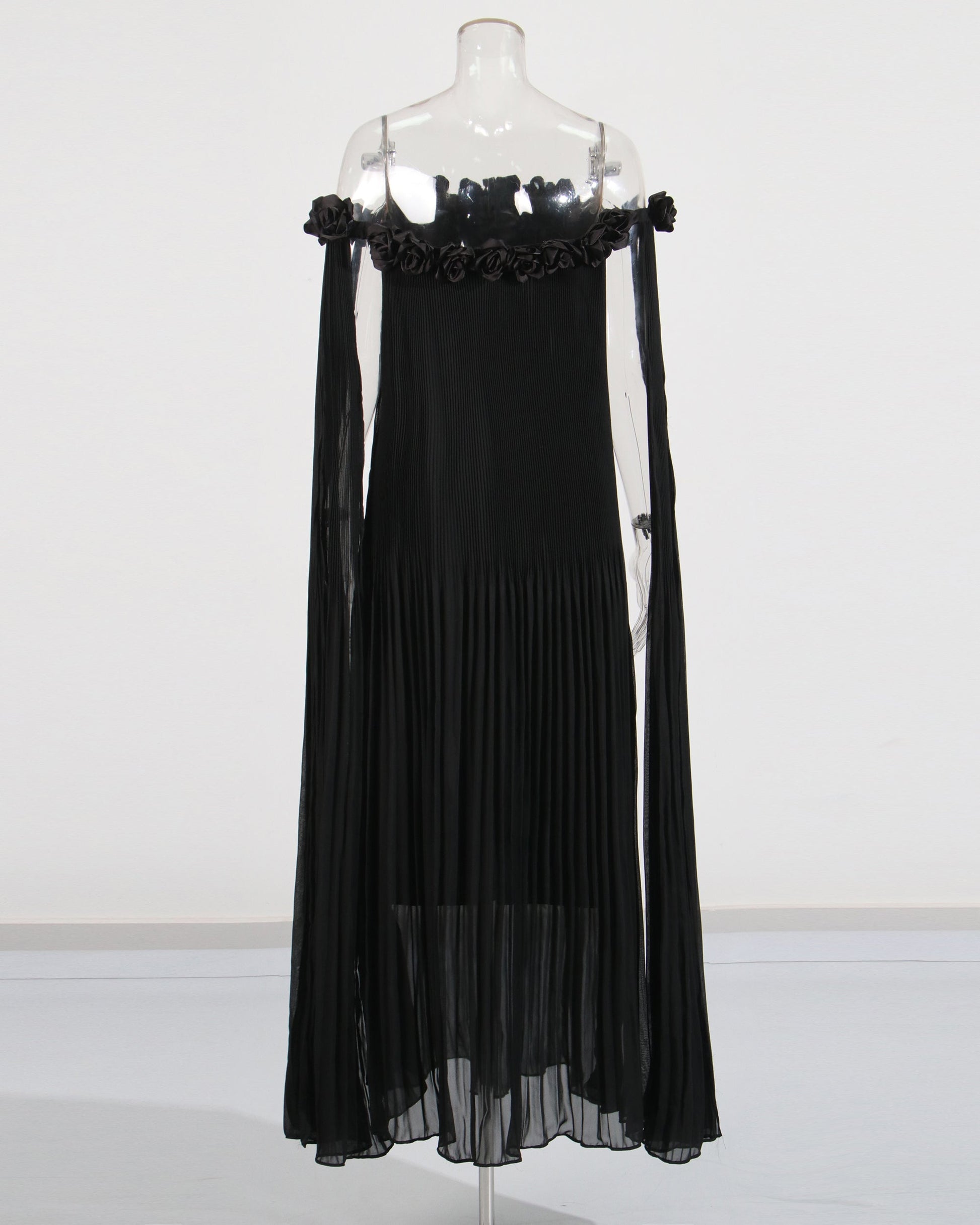 Black Off - Shoulder Pleated Floral Maxi Dress - SISPELL