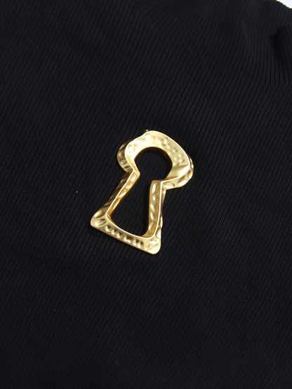 Black Ribbed Sweater with Gold Keyhole Embellishment - SISPELL