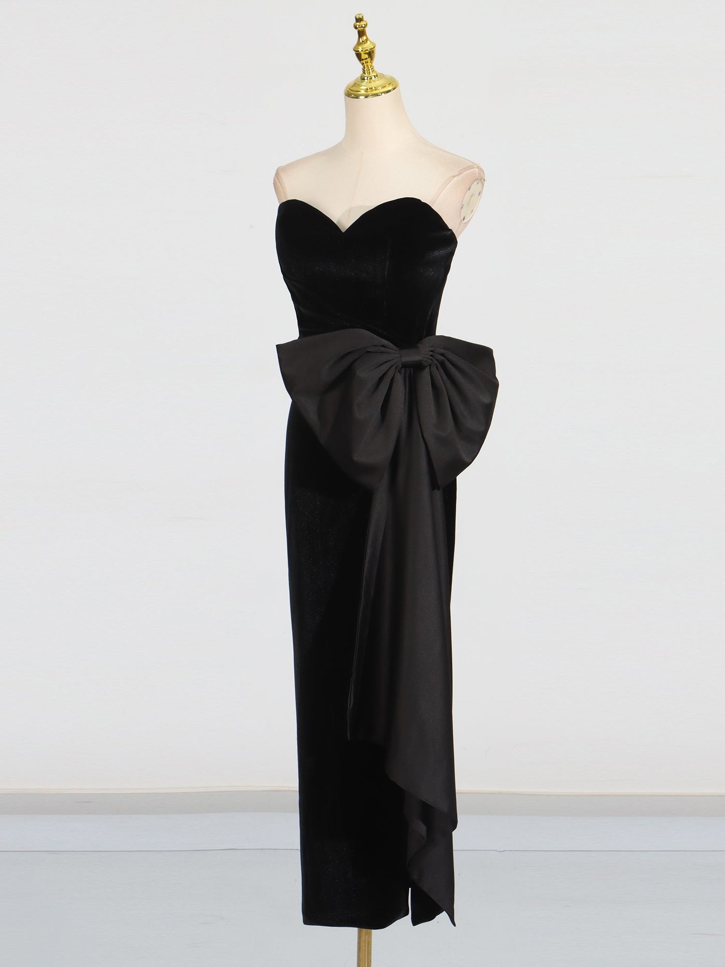 Black Velvet Strapless Midi Dress with Satin Bow - SISPELL