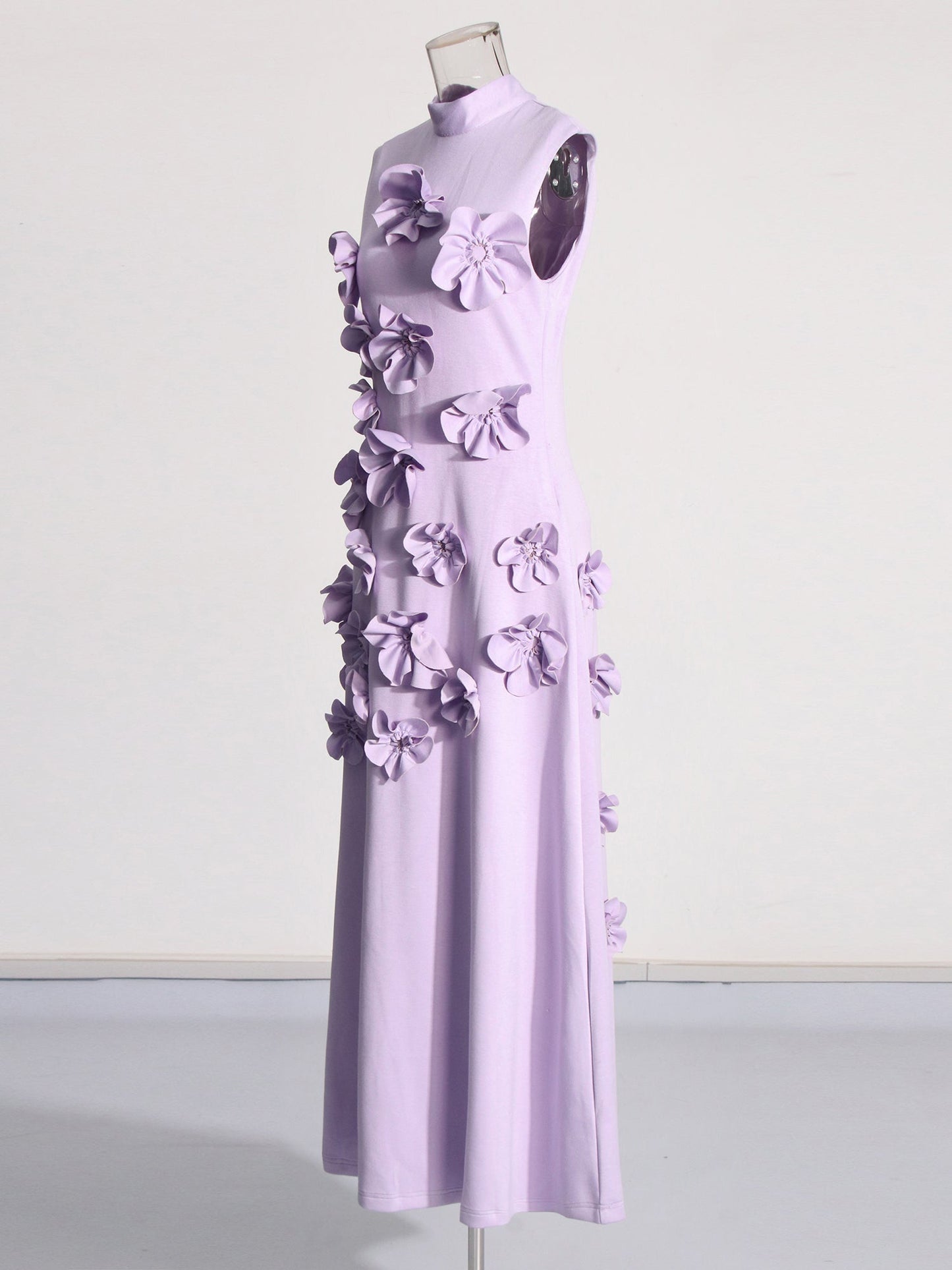 Elegant Lavender Maxi Dress with 3D Floral Appliqués - SISPELL
