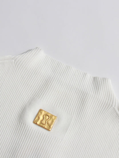 Elegant White Sleeveless Top with Gold Keyhole Accent - SISPELL