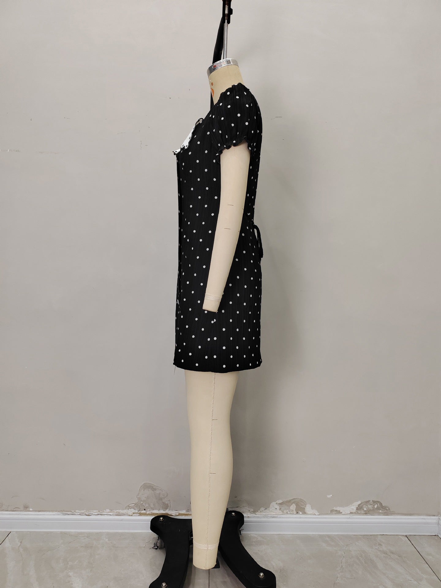 Hit Color Wave Point Short Dress - SISPELL